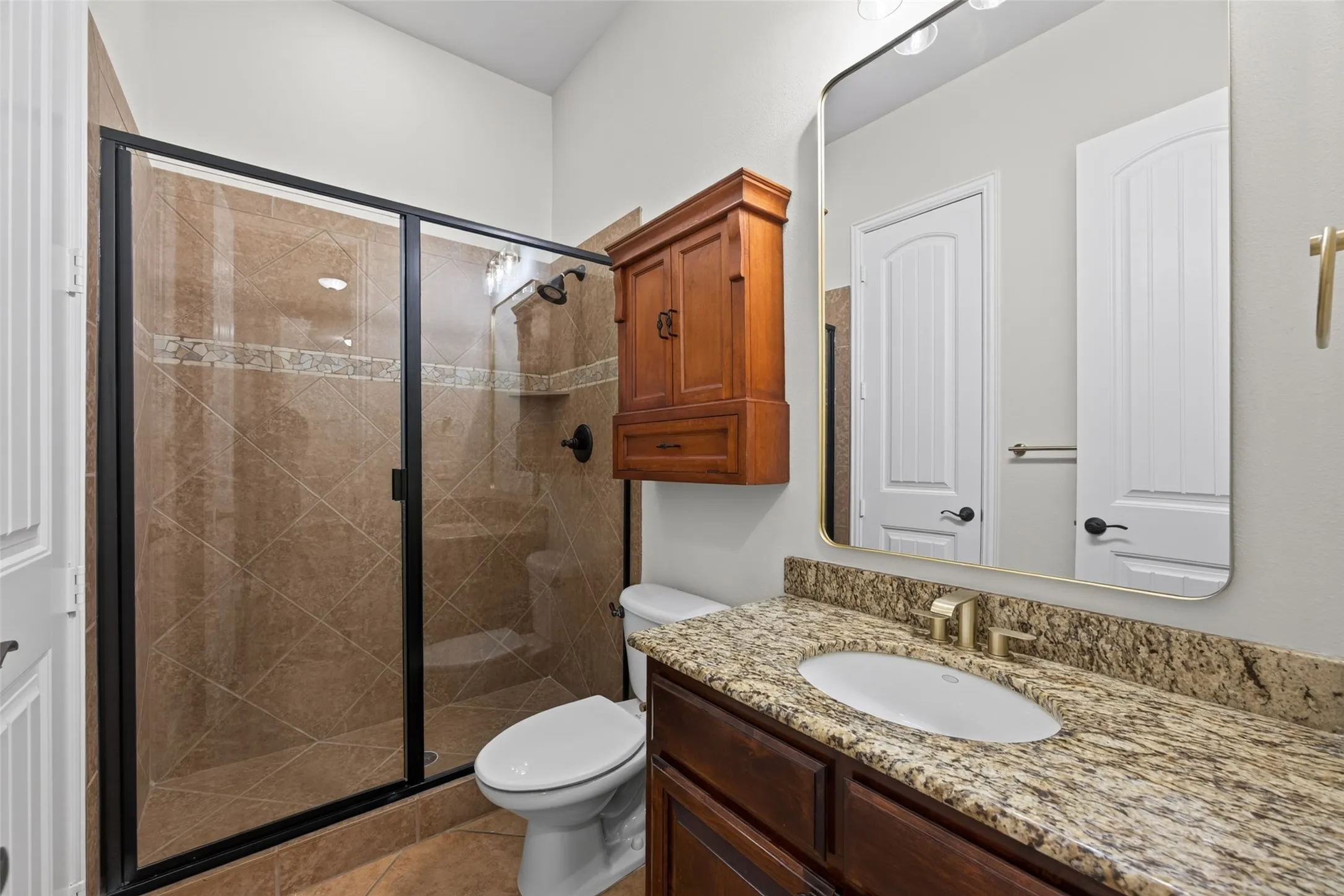 Single Family Residence For Sale in Tarrant County , 6947 Seabreeze Drive, Grand Prairie, Texas 75054, 5 Bedroom, 4 Bathroom, 3 Garage spaces, 4,587 Sqft, built in 2007, mls#21400484, Real Estate Agent in Grand Prairie, Homes For Sale in Tarrant county, Homes For Sale in Grand Prairie, Realtor in Grand Prairie Texas, Real Estate Brokerage Independent Realty Texas, Luminita Cordes Realtor