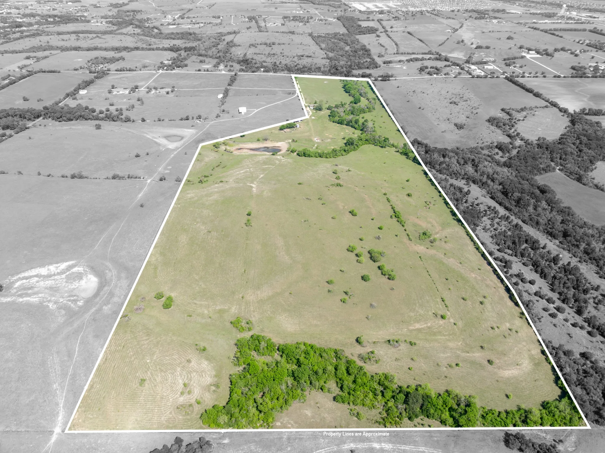 Farm For Sale in Mc Lennan County , 2379 Spring Valley Road, Lorena, Texas 76655, 4 Bedroom, 3 Bathroom, 3 Garage spaces, 2,645 Sqft, built in 1972, mls#21402862, Real Estate Agent in Lorena, Homes For Sale in Mc Lennan county, Homes For Sale in Lorena, Realtor in Lorena Texas, Real Estate Brokerage Independent Realty Texas, Luminita Cordes Realtor