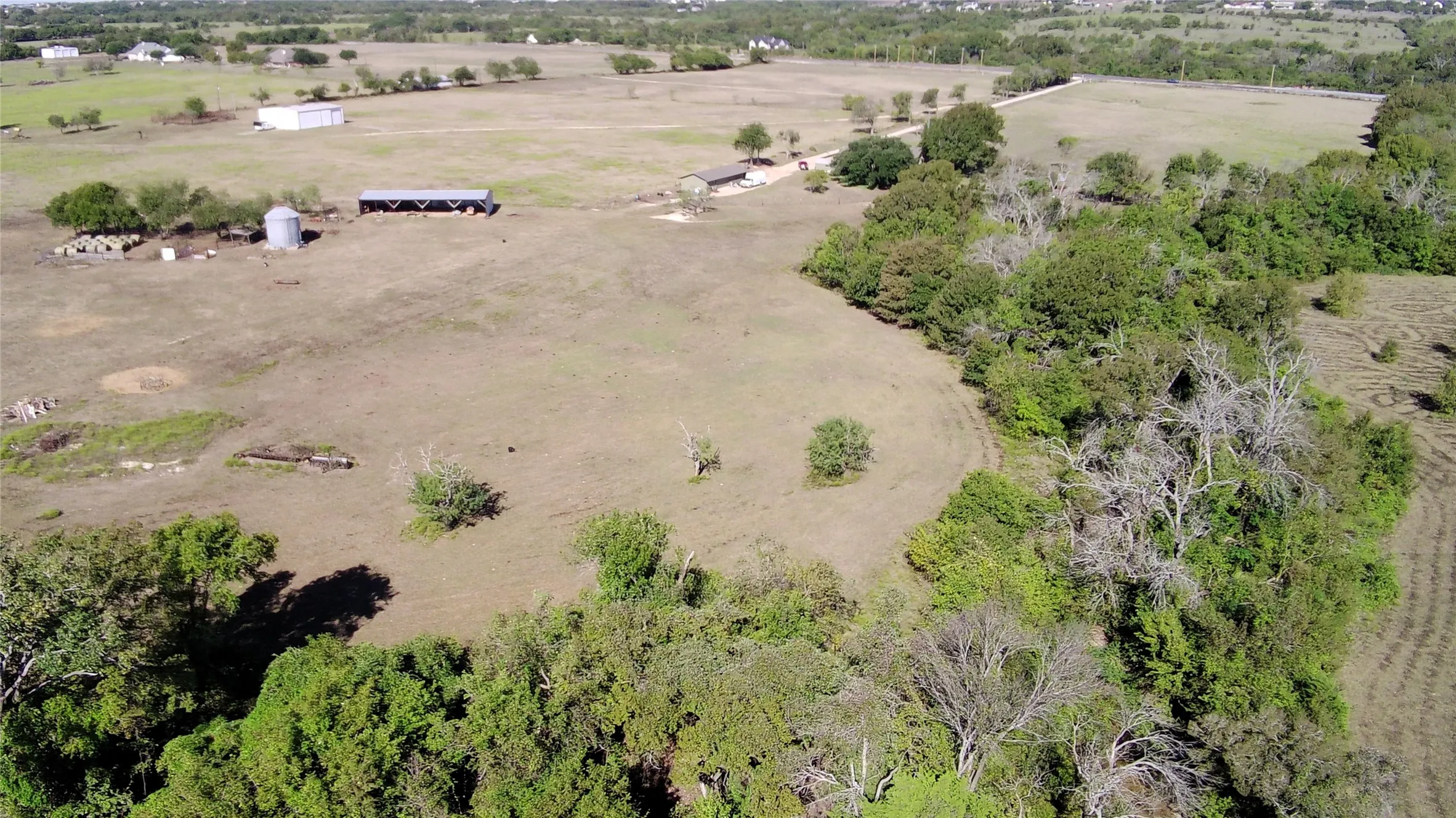 Farm For Sale in Mc Lennan County , 2379 Spring Valley Road, Lorena, Texas 76655, 4 Bedroom, 3 Bathroom, 3 Garage spaces, 2,645 Sqft, built in 1972, mls#21402862, Real Estate Agent in Lorena, Homes For Sale in Mc Lennan county, Homes For Sale in Lorena, Realtor in Lorena Texas, Real Estate Brokerage Independent Realty Texas, Luminita Cordes Realtor