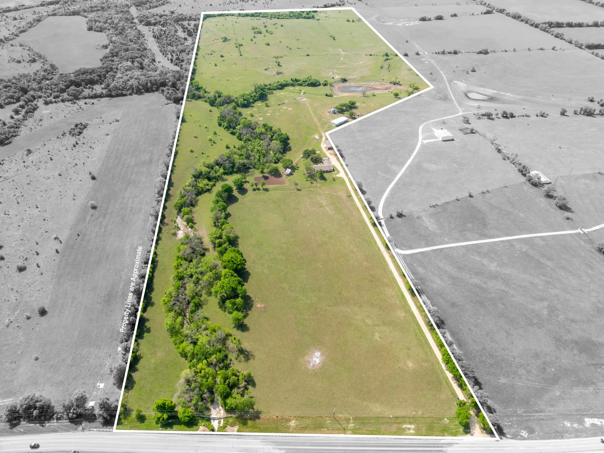 Farm For Sale in Mc Lennan County , 2379 Spring Valley Road, Lorena, Texas 76655, 4 Bedroom, 3 Bathroom, 3 Garage spaces, 2,645 Sqft, built in 1972, mls#21402862, Real Estate Agent in Lorena, Homes For Sale in Mc Lennan county, Homes For Sale in Lorena, Realtor in Lorena Texas, Real Estate Brokerage Independent Realty Texas, Luminita Cordes Realtor