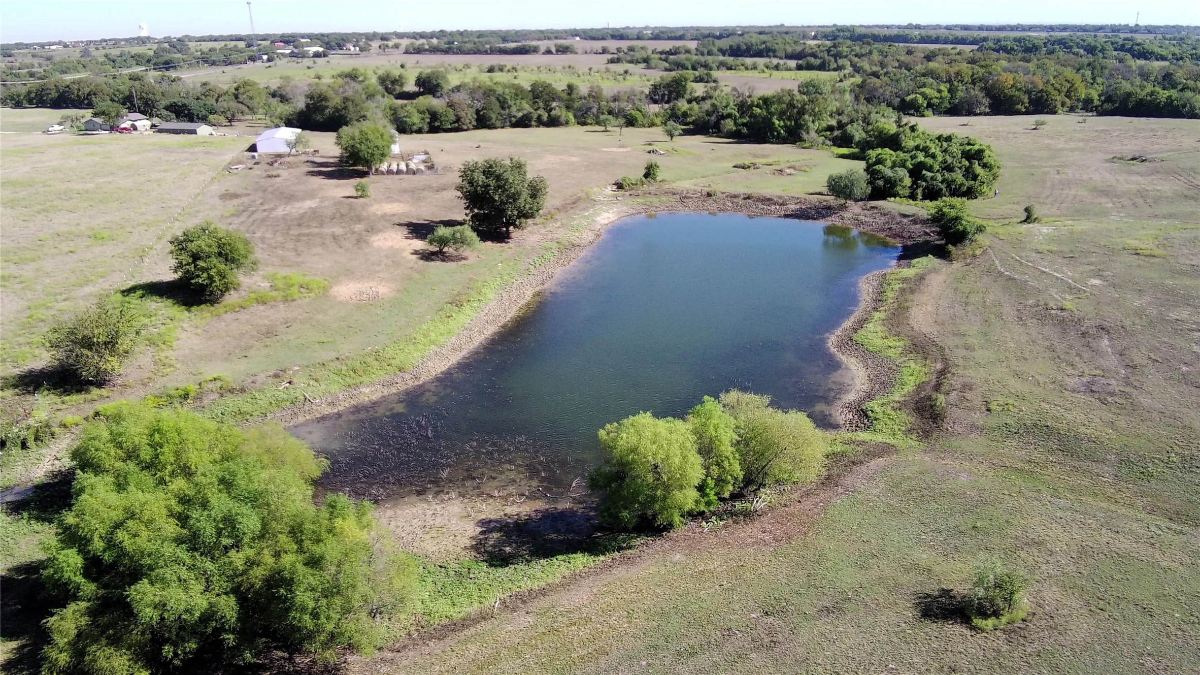 Farm For Sale in Mc Lennan County , 2379 Spring Valley Road, Lorena, Texas 76655, 4 Bedroom, 3 Bathroom, 3 Garage spaces, 2,645 Sqft, built in 1972, mls#21402862, Real Estate Agent in Lorena, Homes For Sale in Mc Lennan county, Homes For Sale in Lorena, Realtor in Lorena Texas, Real Estate Brokerage Independent Realty Texas, Luminita Cordes Realtor