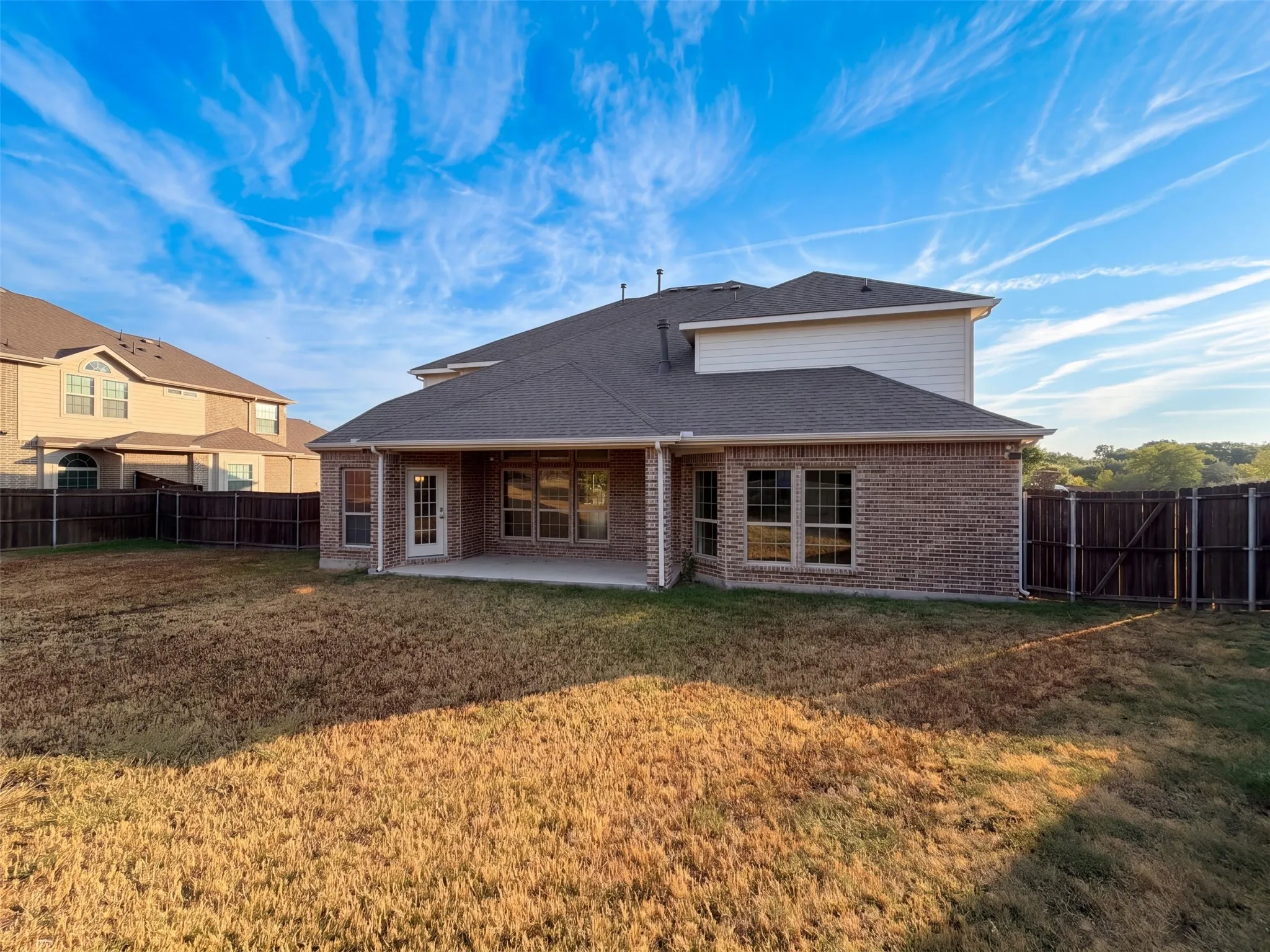 Single Family Residence For Sale in Dallas County , 908 Heath Creek Drive, De Soto, Texas 75115, 5 Bedroom, 4 Bathroom, 2 Garage spaces, 3,948 Sqft, built in 2018, mls#21407741, Real Estate Agent in De Soto, Homes For Sale in Dallas county, Homes For Sale in De Soto, Realtor in De Soto Texas, Real Estate Brokerage Independent Realty Texas, Luminita Cordes Realtor