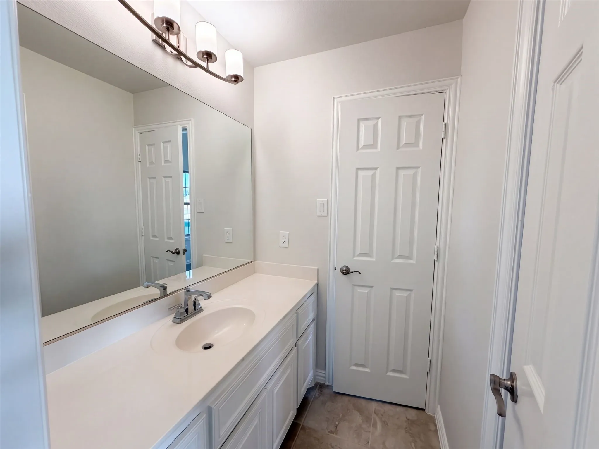 Single Family Residence For Sale in Dallas County , 908 Heath Creek Drive, De Soto, Texas 75115, 5 Bedroom, 4 Bathroom, 2 Garage spaces, 3,948 Sqft, built in 2018, mls#21407741, Real Estate Agent in De Soto, Homes For Sale in Dallas county, Homes For Sale in De Soto, Realtor in De Soto Texas, Real Estate Brokerage Independent Realty Texas, Luminita Cordes Realtor