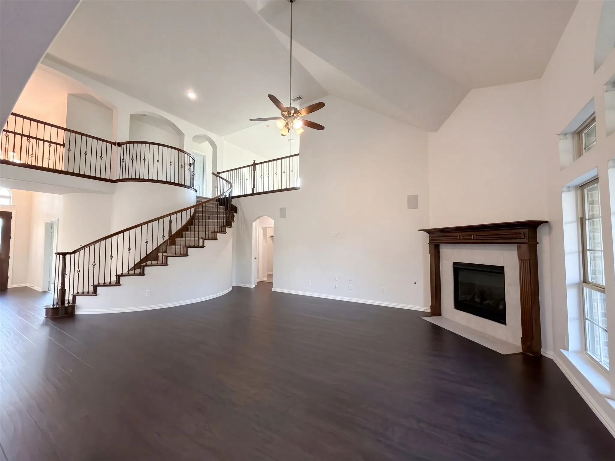 Single Family Residence For Sale in Dallas County , 908 Heath Creek Drive, De Soto, Texas 75115, 5 Bedroom, 4 Bathroom, 2 Garage spaces, 3,948 Sqft, built in 2018, mls#21407741, Real Estate Agent in De Soto, Homes For Sale in Dallas county, Homes For Sale in De Soto, Realtor in De Soto Texas, Real Estate Brokerage Independent Realty Texas, Luminita Cordes Realtor