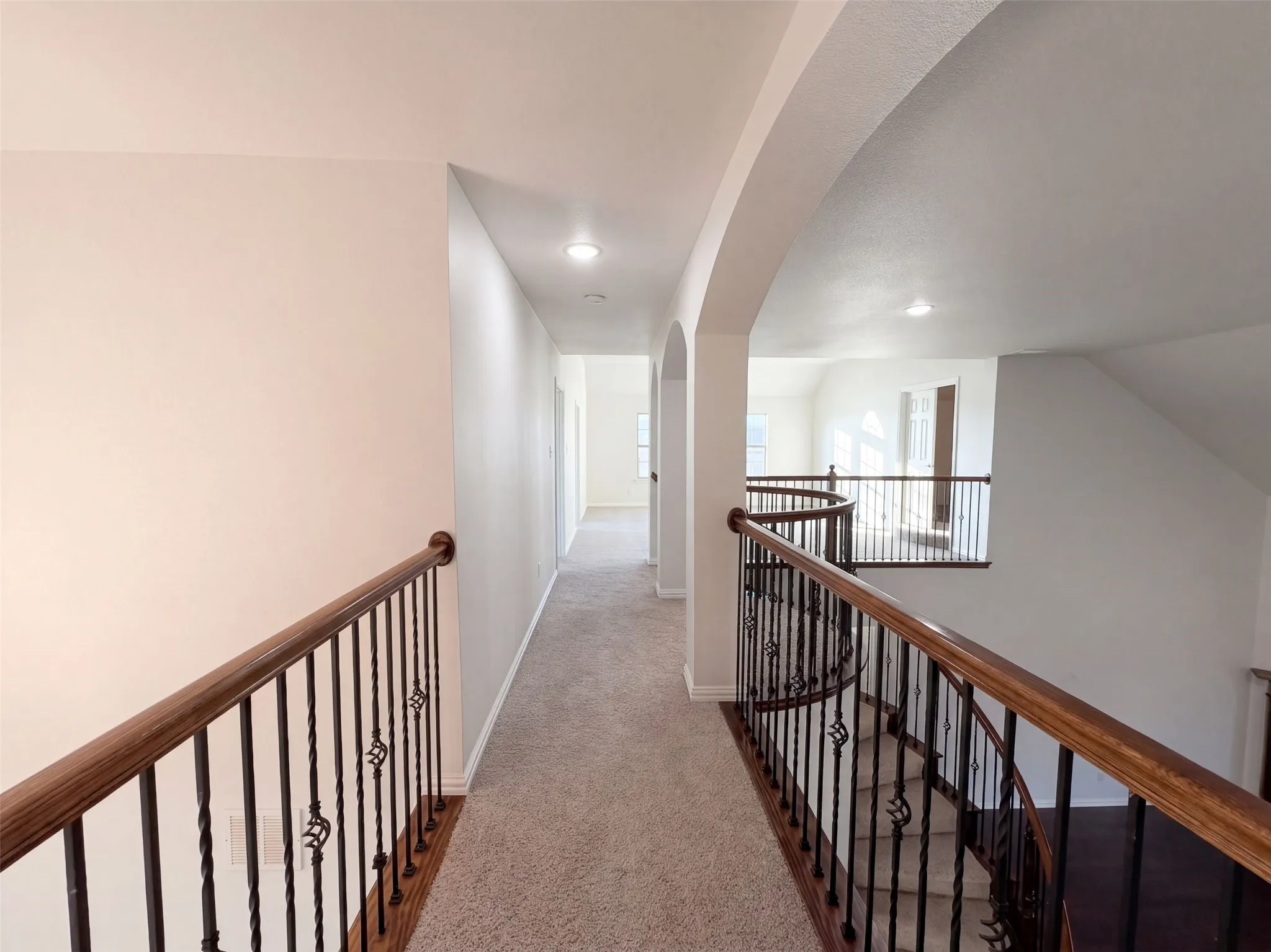 Single Family Residence For Sale in Dallas County , 908 Heath Creek Drive, De Soto, Texas 75115, 5 Bedroom, 4 Bathroom, 2 Garage spaces, 3,948 Sqft, built in 2018, mls#21407741, Real Estate Agent in De Soto, Homes For Sale in Dallas county, Homes For Sale in De Soto, Realtor in De Soto Texas, Real Estate Brokerage Independent Realty Texas, Luminita Cordes Realtor