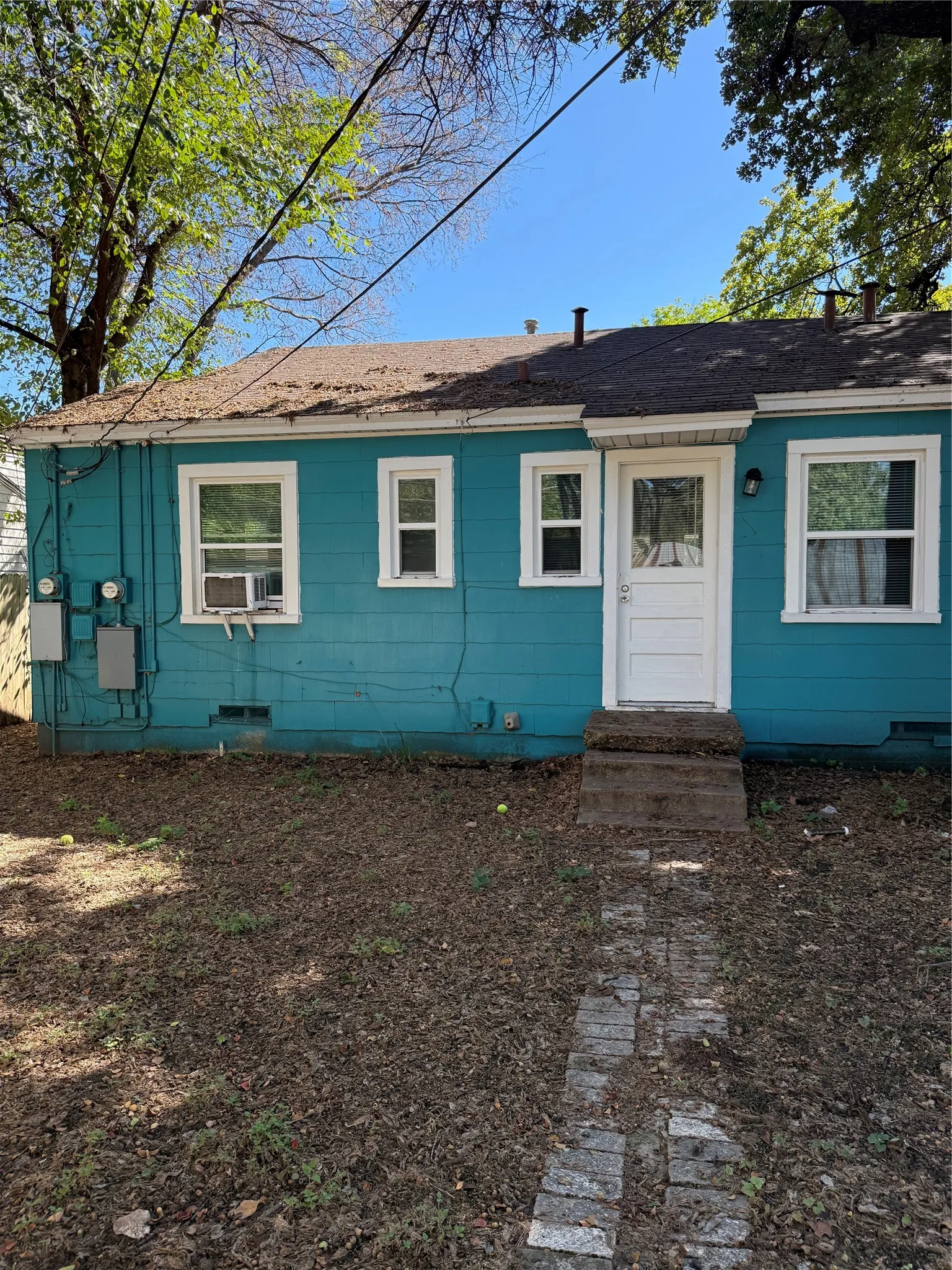 Duplex For Rent in Tarrant County , 4127 Fox Drive, Fort Worth, Texas 76117, 2 Bedroom, 1 Bathroom, Garage spaces, 705 Sqft, built in 1950, mls#21407742, Real Estate Agent in Fort Worth, Homes For Rent in Tarrant county, Homes For Rent in Fort Worth, Realtor in Fort Worth Texas, Real Estate Brokerage Independent Realty Texas, Luminita Cordes Realtor