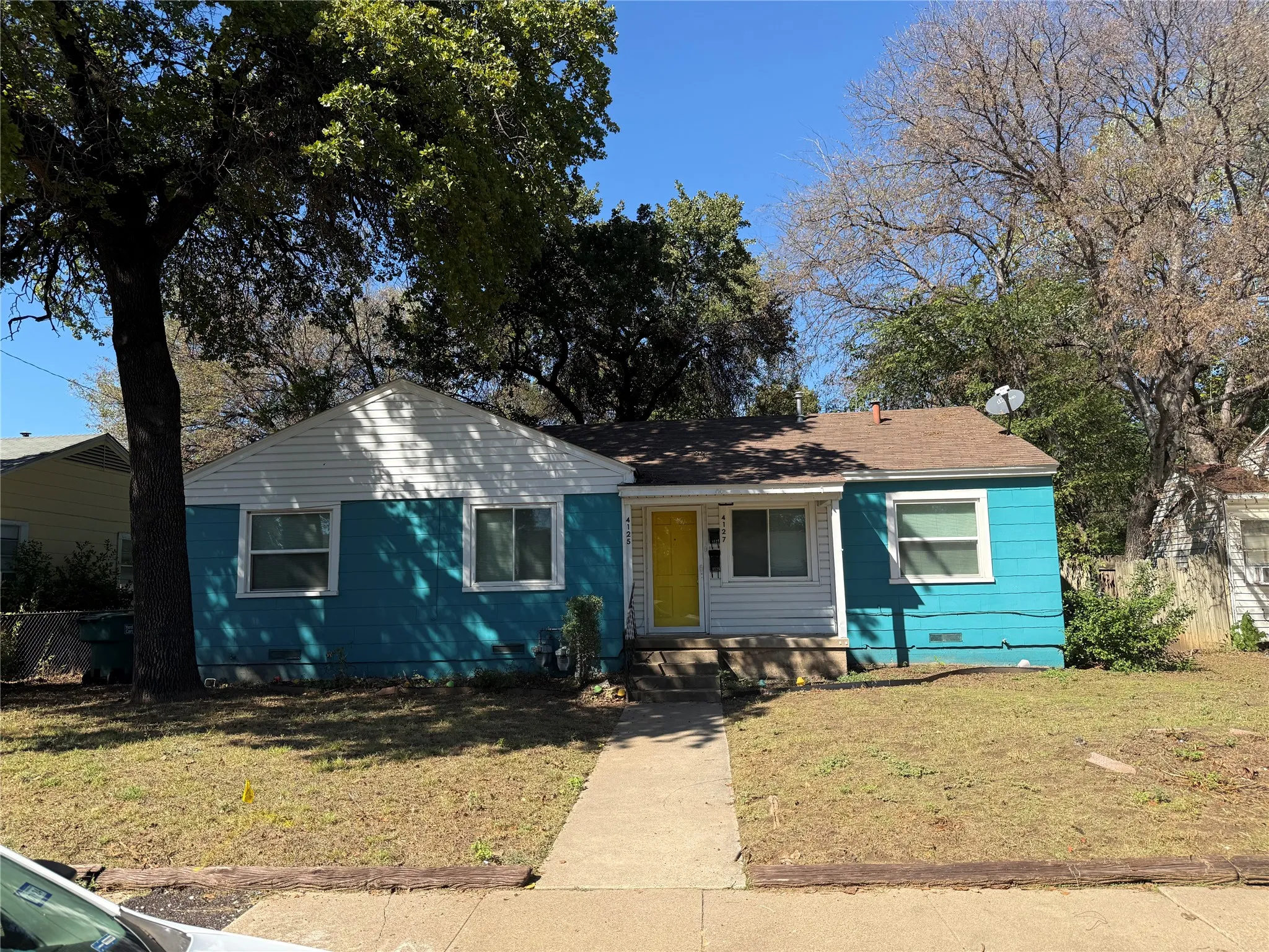 Duplex For Rent in Tarrant County , 4127 Fox Drive, Fort Worth, Texas 76117, 2 Bedroom, 1 Bathroom, Garage spaces, 705 Sqft, built in 1950, mls#21407742, Real Estate Agent in Fort Worth, Homes For Rent in Tarrant county, Homes For Rent in Fort Worth, Realtor in Fort Worth Texas, Real Estate Brokerage Independent Realty Texas, Luminita Cordes Realtor