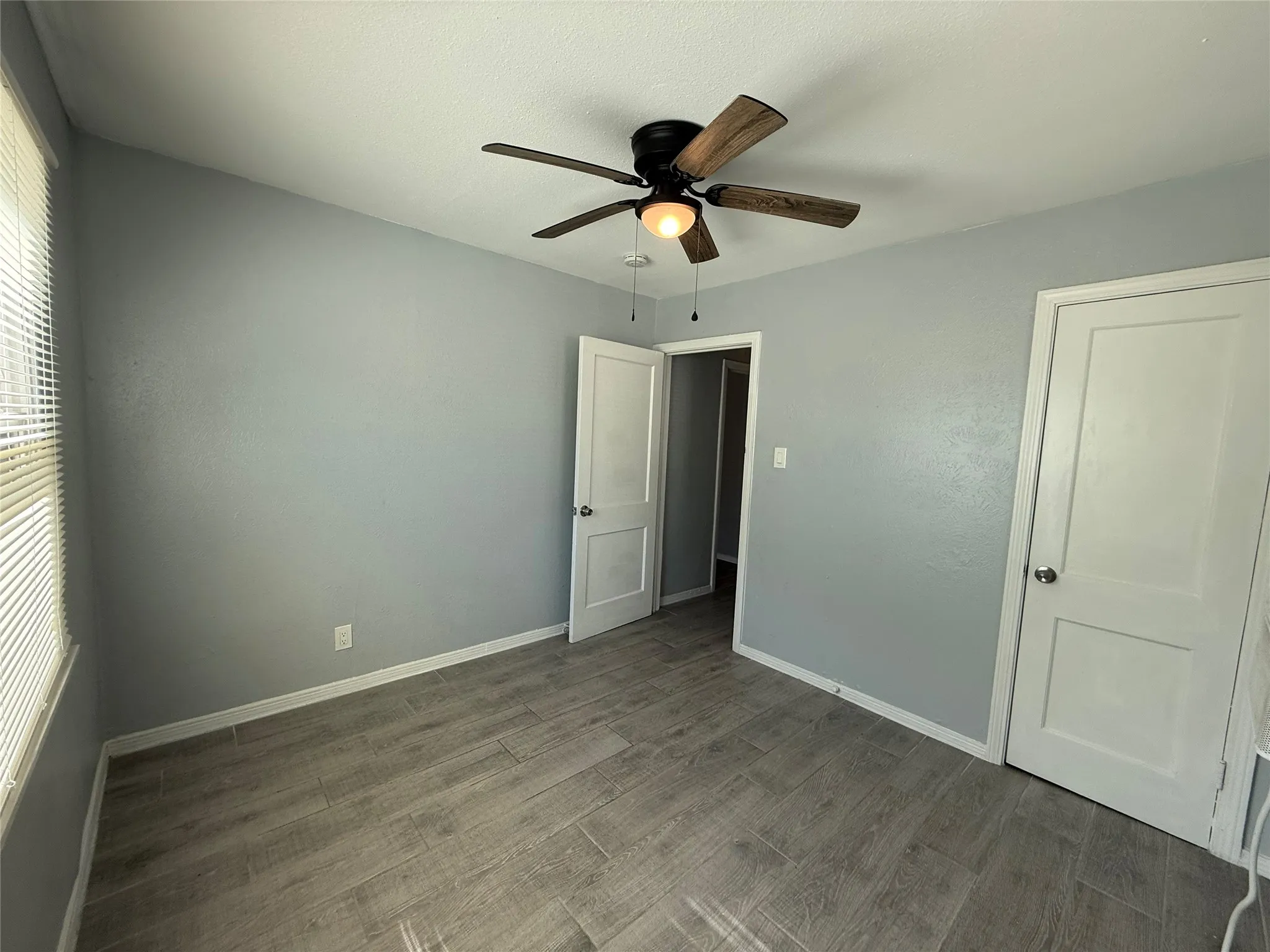 Duplex For Rent in Tarrant County , 4127 Fox Drive, Fort Worth, Texas 76117, 2 Bedroom, 1 Bathroom, Garage spaces, 705 Sqft, built in 1950, mls#21407742, Real Estate Agent in Fort Worth, Homes For Rent in Tarrant county, Homes For Rent in Fort Worth, Realtor in Fort Worth Texas, Real Estate Brokerage Independent Realty Texas, Luminita Cordes Realtor