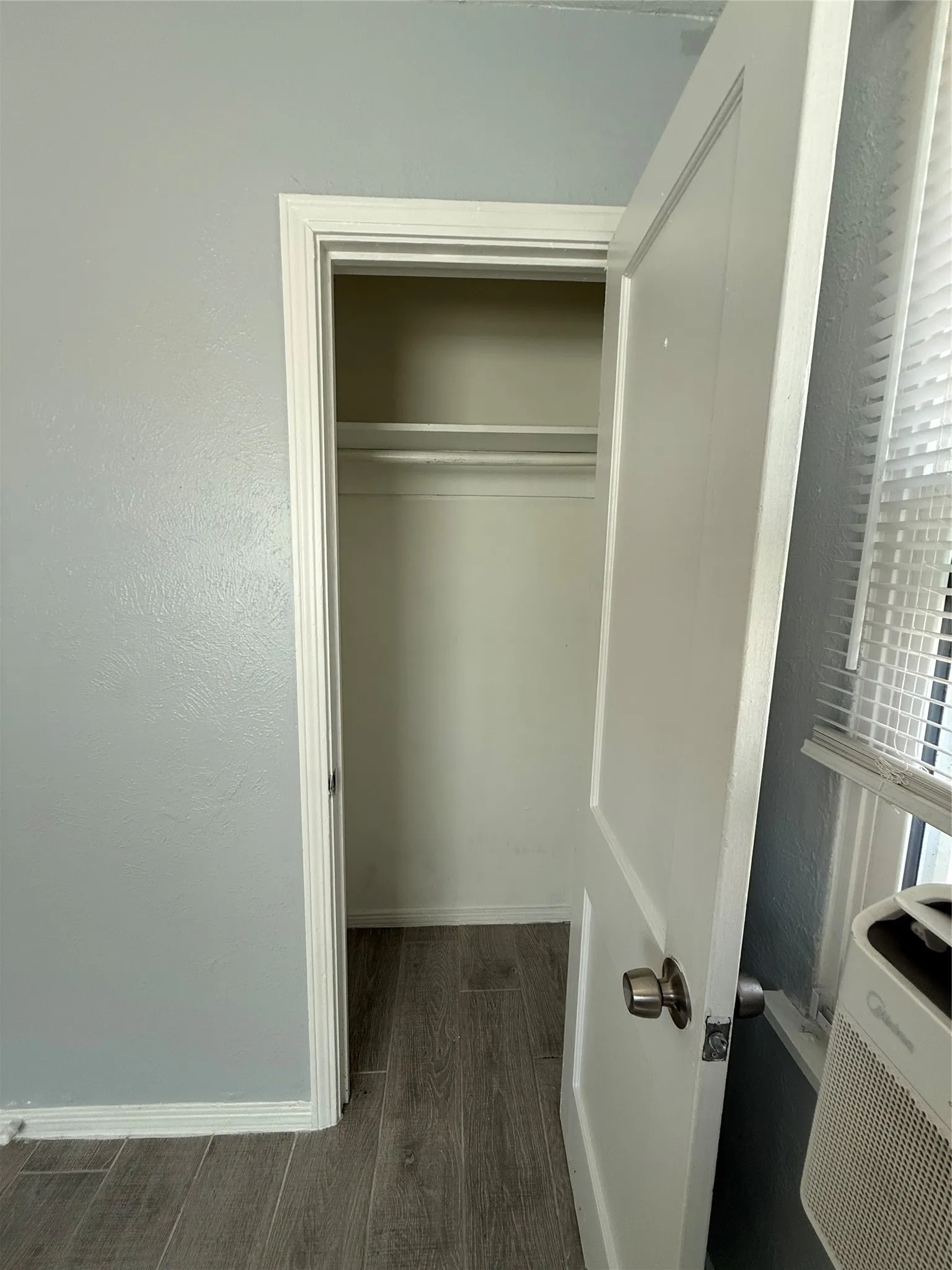 Duplex For Rent in Tarrant County , 4127 Fox Drive, Fort Worth, Texas 76117, 2 Bedroom, 1 Bathroom, Garage spaces, 705 Sqft, built in 1950, mls#21407742, Real Estate Agent in Fort Worth, Homes For Rent in Tarrant county, Homes For Rent in Fort Worth, Realtor in Fort Worth Texas, Real Estate Brokerage Independent Realty Texas, Luminita Cordes Realtor