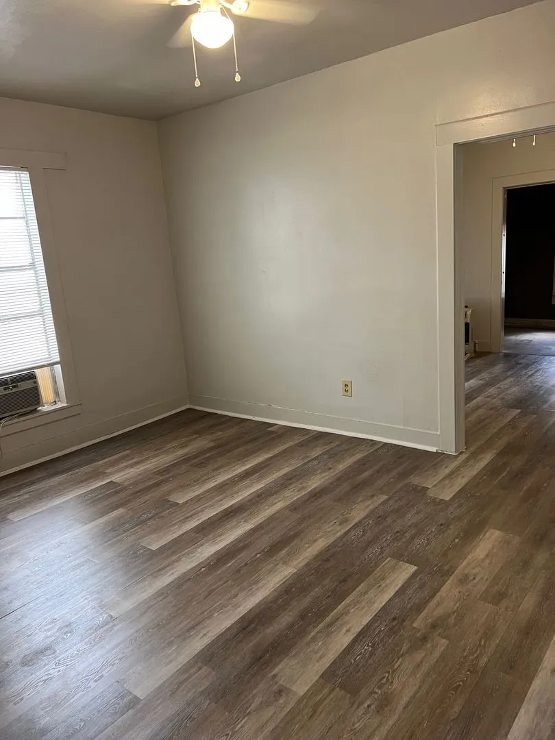 Single Family Residence For Rent in Nolan County , 1304 James Street, Sweetwater, Texas 79556, 3 Bedroom, 1 Bathroom, Garage spaces, 1,657 Sqft, built in 1960, mls#21407744, Real Estate Agent in Sweetwater, Homes For Rent in Nolan county, Homes For Rent in Sweetwater, Realtor in Sweetwater Texas, Real Estate Brokerage Independent Realty Texas, Luminita Cordes Realtor
