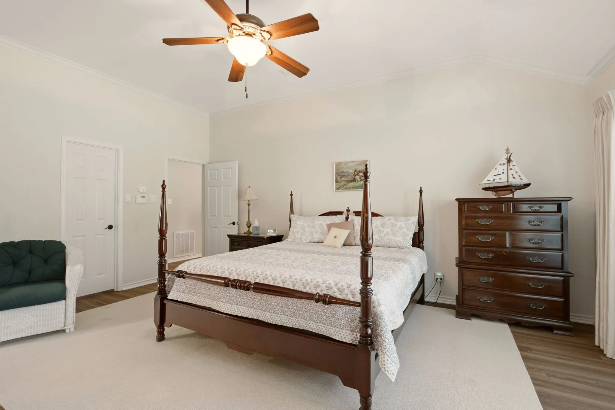 Single Family Residence For Sale in Collin County , 2638 Valley Creek Trail, Mc Kinney, Texas 75072, 3 Bedroom, 2 Bathroom, 2 Garage spaces, 2,283 Sqft, built in 1989, mls#21406627, Real Estate Agent in Mc Kinney, Homes For Sale in Collin county, Homes For Sale in Mc Kinney, Realtor in Mc Kinney Texas, Real Estate Brokerage Independent Realty Texas, Luminita Cordes Realtor