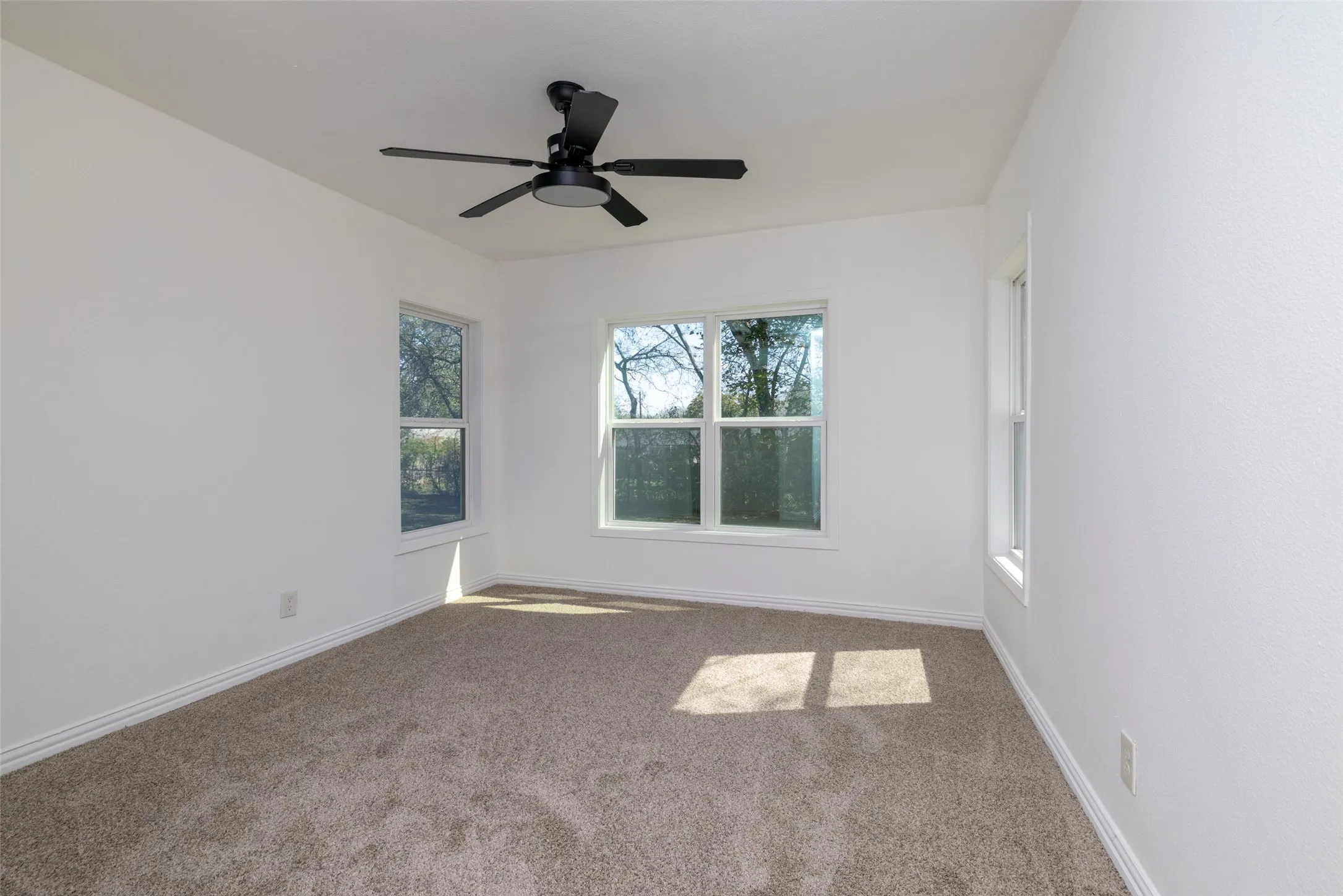 Single Family Residence For Sale in Tarrant County , 3732 Cheryl Street, Haltom City, Texas 76117, 4 Bedroom, 2 Bathroom, Garage spaces, 1,540 Sqft, built in 1954, mls#21405056, Real Estate Agent in Haltom City, Homes For Sale in Tarrant county, Homes For Sale in Haltom City, Realtor in Haltom City Texas, Real Estate Brokerage Independent Realty Texas, Luminita Cordes Realtor
