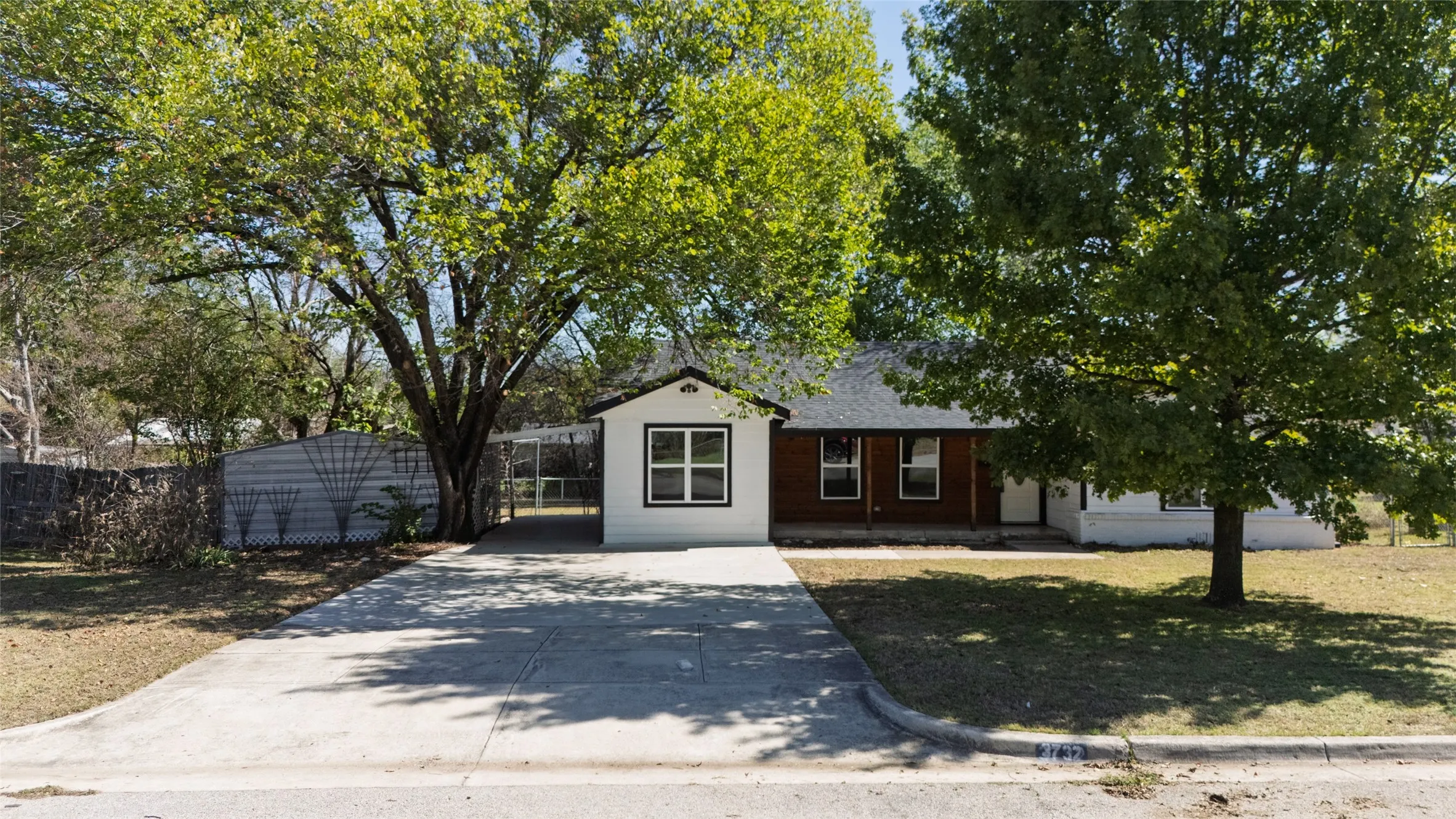 Single Family Residence For Sale