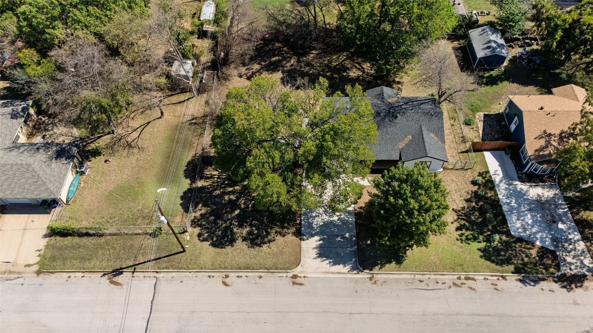 Single Family Residence For Sale in Tarrant County , 3732 Cheryl Street, Haltom City, Texas 76117, 4 Bedroom, 2 Bathroom, Garage spaces, 1,540 Sqft, built in 1954, mls#21405056, Real Estate Agent in Haltom City, Homes For Sale in Tarrant county, Homes For Sale in Haltom City, Realtor in Haltom City Texas, Real Estate Brokerage Independent Realty Texas, Luminita Cordes Realtor