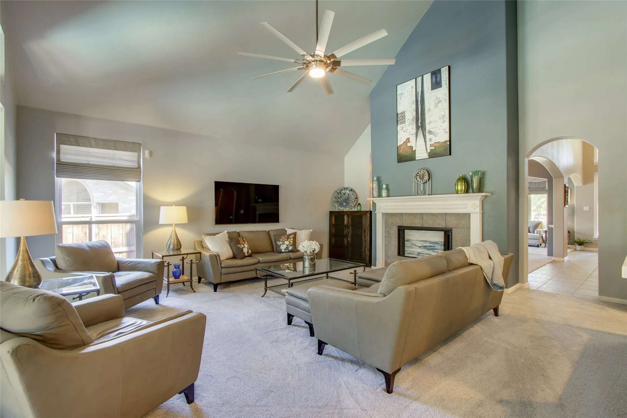 Single Family Residence For Sale in Denton County , 2705 Quail Cove Drive, Highland Village, Texas 75077, 4 Bedroom, 4 Bathroom, 5 Garage spaces, 3,505 Sqft, built in 2001, mls#21381414, Real Estate Agent in Highland Village, Homes For Sale in Denton county, Homes For Sale in Highland Village, Realtor in Highland Village Texas, Real Estate Brokerage Independent Realty Texas, Luminita Cordes Realtor