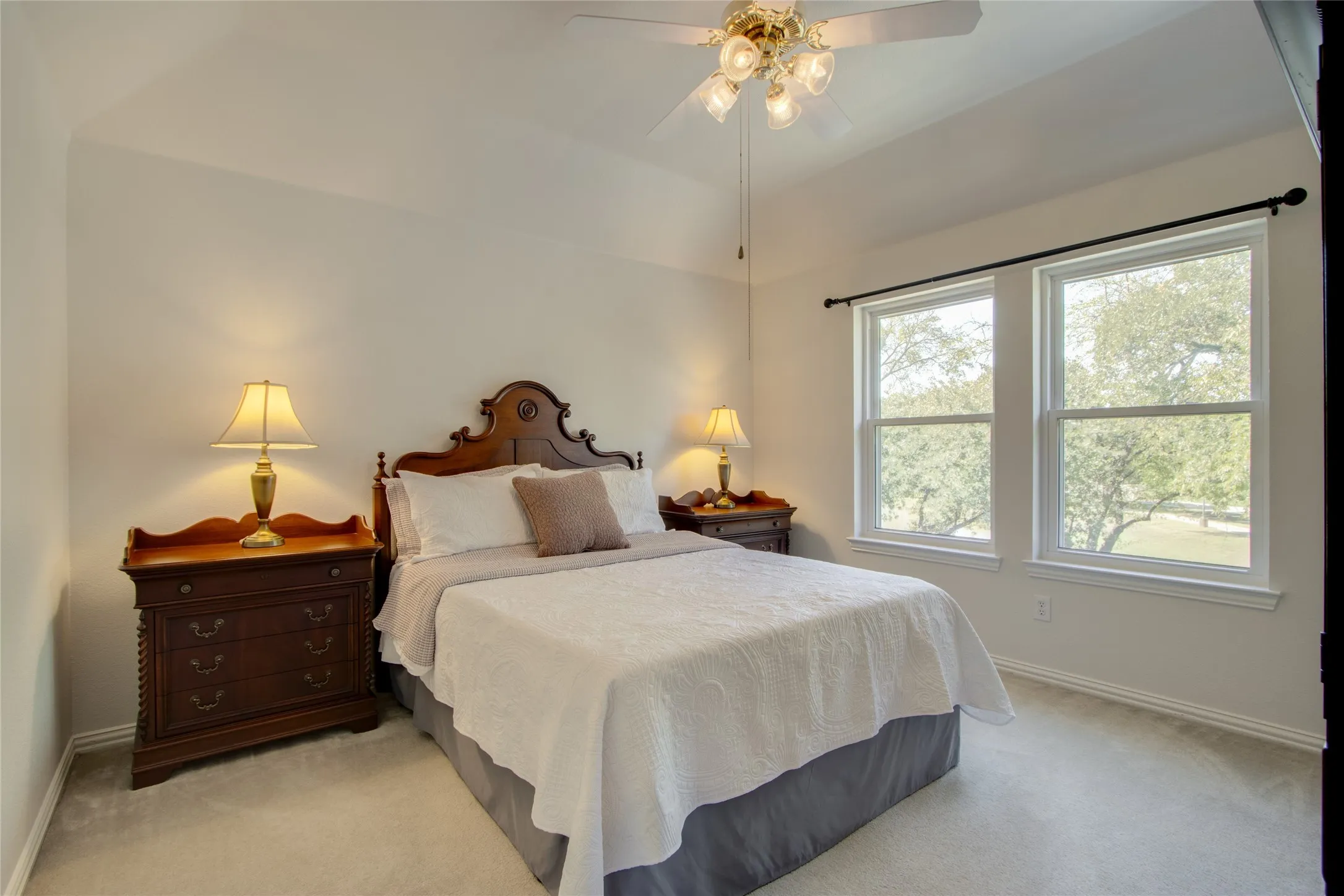 Single Family Residence For Sale in Denton County , 2705 Quail Cove Drive, Highland Village, Texas 75077, 4 Bedroom, 4 Bathroom, 5 Garage spaces, 3,505 Sqft, built in 2001, mls#21381414, Real Estate Agent in Highland Village, Homes For Sale in Denton county, Homes For Sale in Highland Village, Realtor in Highland Village Texas, Real Estate Brokerage Independent Realty Texas, Luminita Cordes Realtor