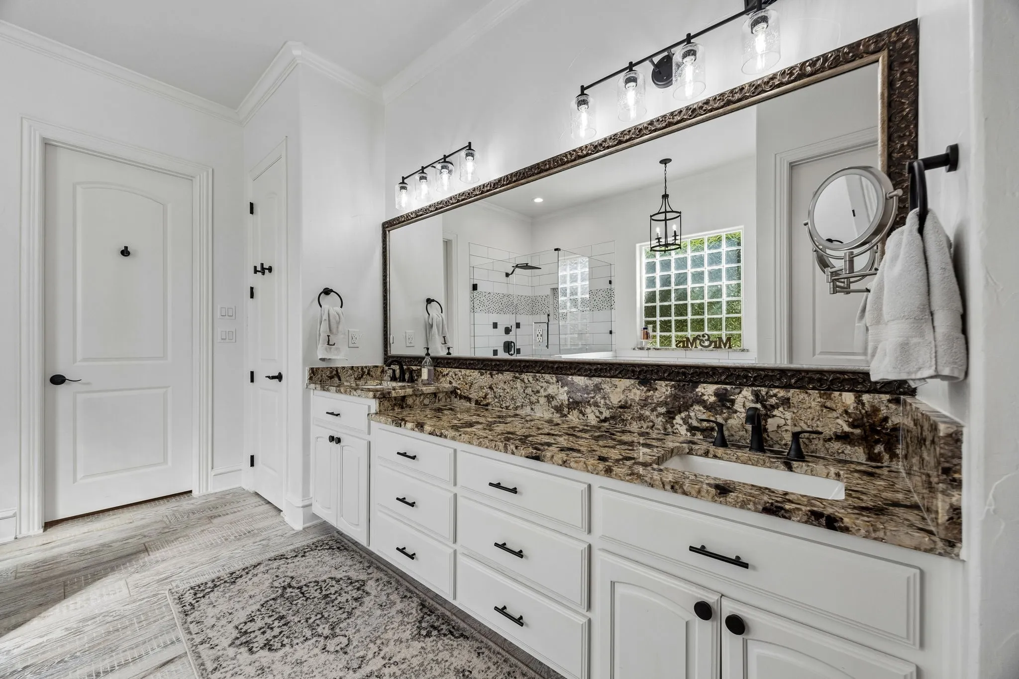Single Family Residence For Sale in Rockwall County , 465 Equestrian Drive, Rockwall, Texas 75032, 5 Bedroom, 6 Bathroom, 4 Garage spaces, 5,535 Sqft, built in 2004, mls#21406622, Real Estate Agent in Rockwall, Homes For Sale in Rockwall county, Homes For Sale in Rockwall, Realtor in Rockwall Texas, Real Estate Brokerage Independent Realty Texas, Luminita Cordes Realtor