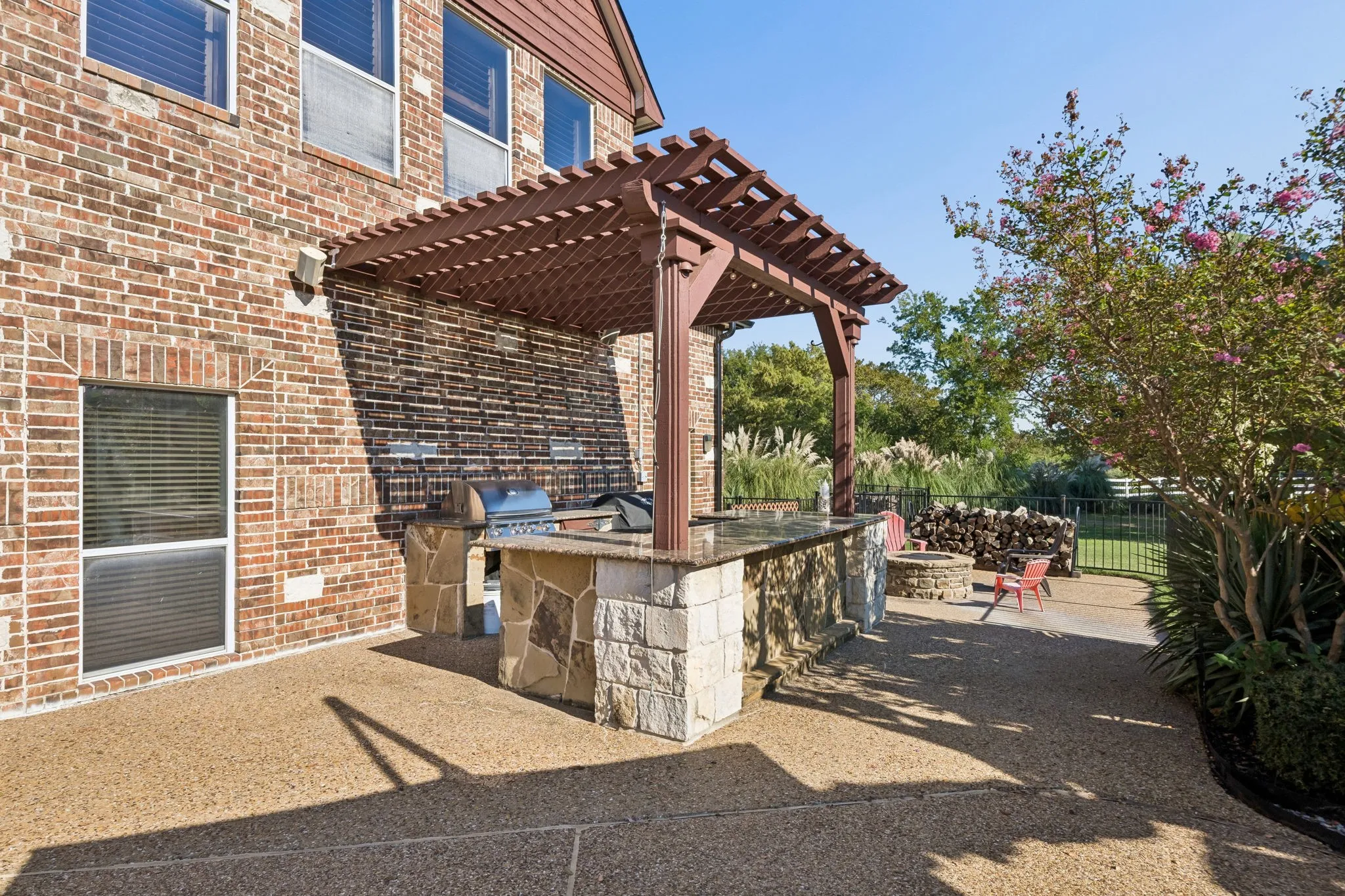 Single Family Residence For Sale in Rockwall County , 465 Equestrian Drive, Rockwall, Texas 75032, 5 Bedroom, 6 Bathroom, 4 Garage spaces, 5,535 Sqft, built in 2004, mls#21406622, Real Estate Agent in Rockwall, Homes For Sale in Rockwall county, Homes For Sale in Rockwall, Realtor in Rockwall Texas, Real Estate Brokerage Independent Realty Texas, Luminita Cordes Realtor