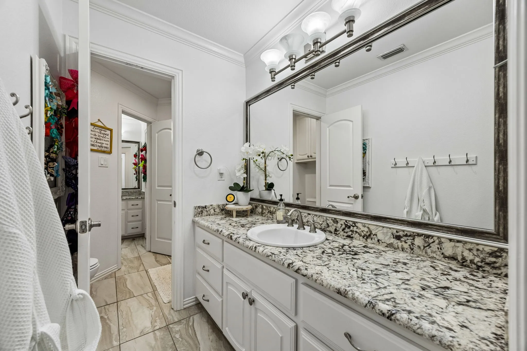 Single Family Residence For Sale in Rockwall County , 465 Equestrian Drive, Rockwall, Texas 75032, 5 Bedroom, 6 Bathroom, 4 Garage spaces, 5,535 Sqft, built in 2004, mls#21406622, Real Estate Agent in Rockwall, Homes For Sale in Rockwall county, Homes For Sale in Rockwall, Realtor in Rockwall Texas, Real Estate Brokerage Independent Realty Texas, Luminita Cordes Realtor
