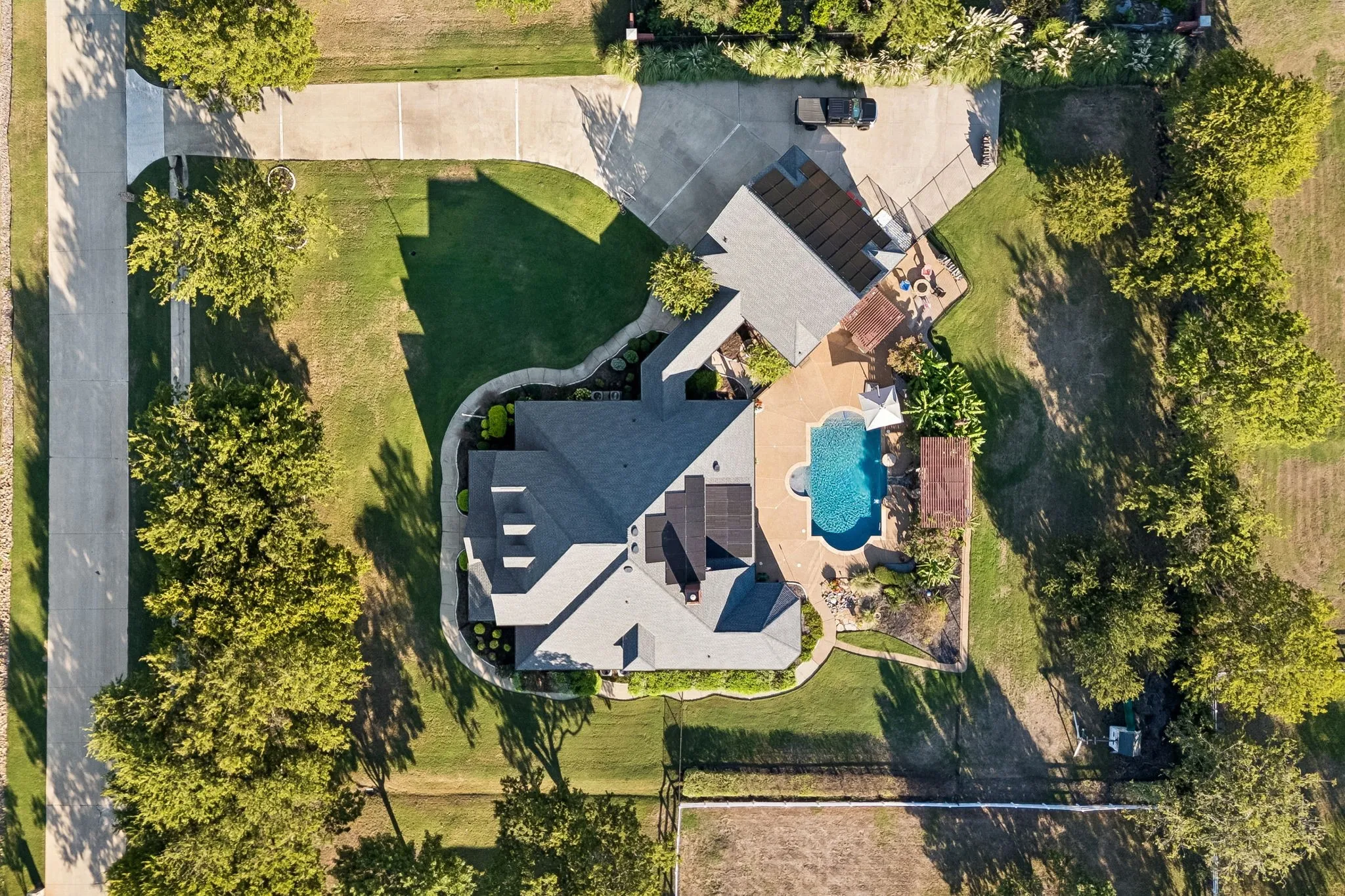 Single Family Residence For Sale in Rockwall County , 465 Equestrian Drive, Rockwall, Texas 75032, 5 Bedroom, 6 Bathroom, 4 Garage spaces, 5,535 Sqft, built in 2004, mls#21406622, Real Estate Agent in Rockwall, Homes For Sale in Rockwall county, Homes For Sale in Rockwall, Realtor in Rockwall Texas, Real Estate Brokerage Independent Realty Texas, Luminita Cordes Realtor