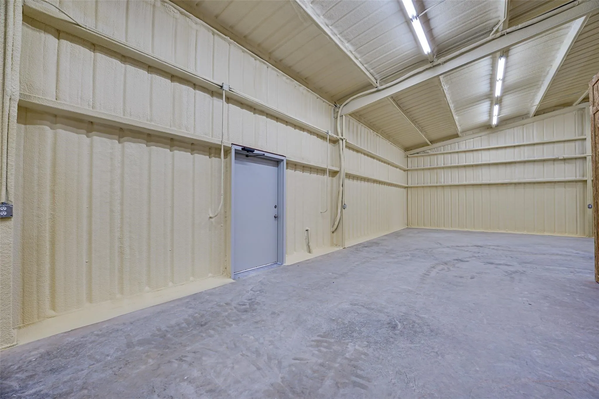 Warehouse For Rent in Hunt County , 2667-B S US Highway 69, Greenville, Texas 75402, 0, 0, Garage spaces, 0 Sqft, built in 2023, mls#21407513, Real Estate Agent in Greenville, Homes For Rent in Hunt county, Homes For Rent in Greenville, Realtor in Greenville Texas, Real Estate Brokerage Independent Realty Texas, Luminita Cordes Realtor