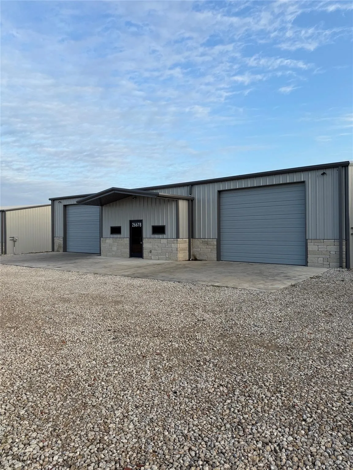 Warehouse For Rent in Hunt County , 2667-B S US Highway 69, Greenville, Texas 75402, 0, 0, Garage spaces, 0 Sqft, built in 2023, mls#21407513, Real Estate Agent in Greenville, Homes For Rent in Hunt county, Homes For Rent in Greenville, Realtor in Greenville Texas, Real Estate Brokerage Independent Realty Texas, Luminita Cordes Realtor