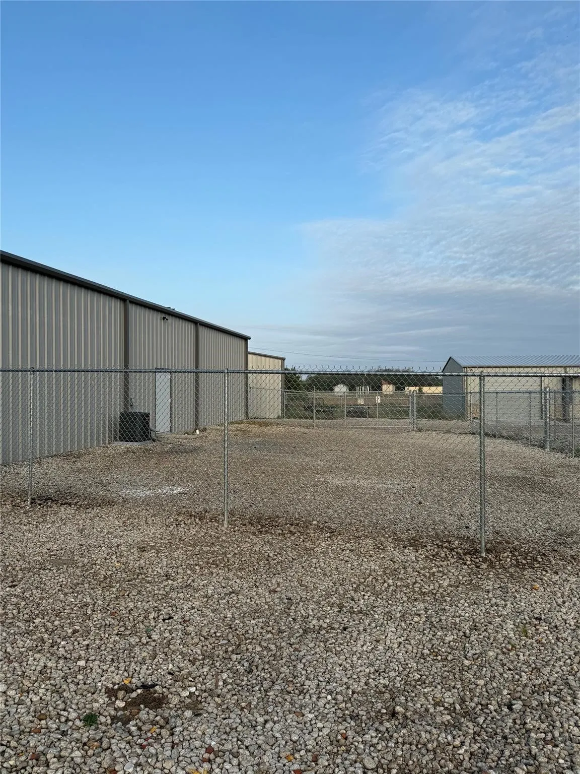 Warehouse For Rent in Hunt County , 2667-B S US Highway 69, Greenville, Texas 75402, 0, 0, Garage spaces, 0 Sqft, built in 2023, mls#21407513, Real Estate Agent in Greenville, Homes For Rent in Hunt county, Homes For Rent in Greenville, Realtor in Greenville Texas, Real Estate Brokerage Independent Realty Texas, Luminita Cordes Realtor