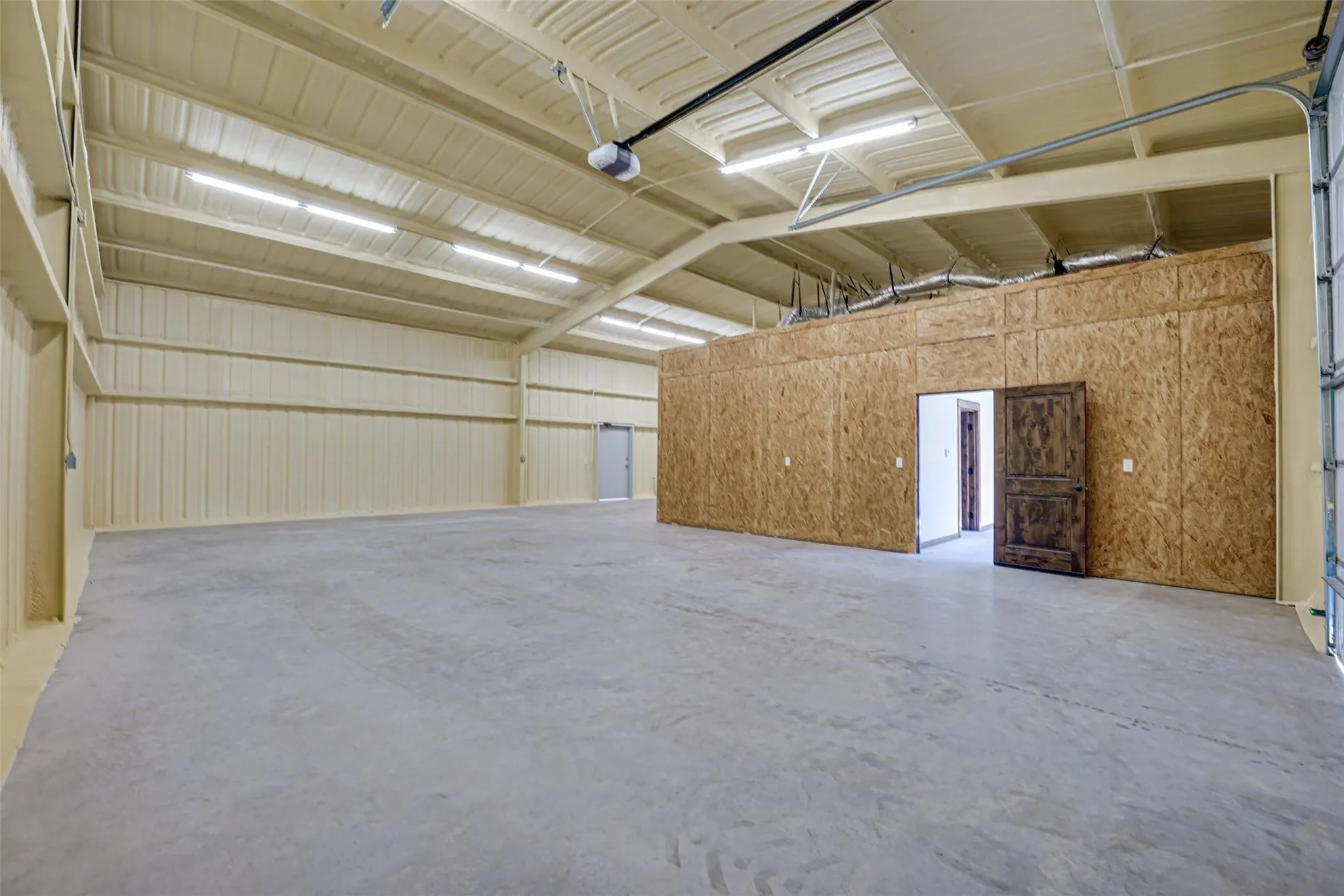 Warehouse For Rent in Hunt County , 2667-B S US Highway 69, Greenville, Texas 75402, 0, 0, Garage spaces, 0 Sqft, built in 2023, mls#21407513, Real Estate Agent in Greenville, Homes For Rent in Hunt county, Homes For Rent in Greenville, Realtor in Greenville Texas, Real Estate Brokerage Independent Realty Texas, Luminita Cordes Realtor
