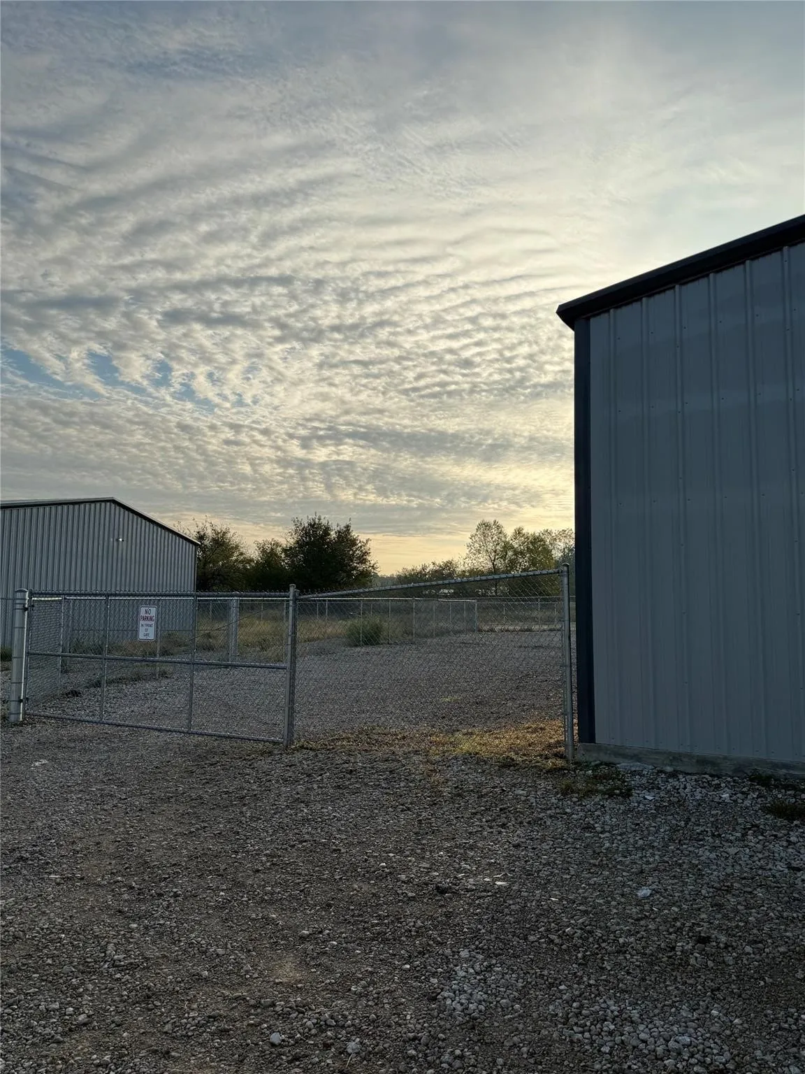 Warehouse For Rent in Hunt County , 2667-B S US Highway 69, Greenville, Texas 75402, 0, 0, Garage spaces, 0 Sqft, built in 2023, mls#21407513, Real Estate Agent in Greenville, Homes For Rent in Hunt county, Homes For Rent in Greenville, Realtor in Greenville Texas, Real Estate Brokerage Independent Realty Texas, Luminita Cordes Realtor