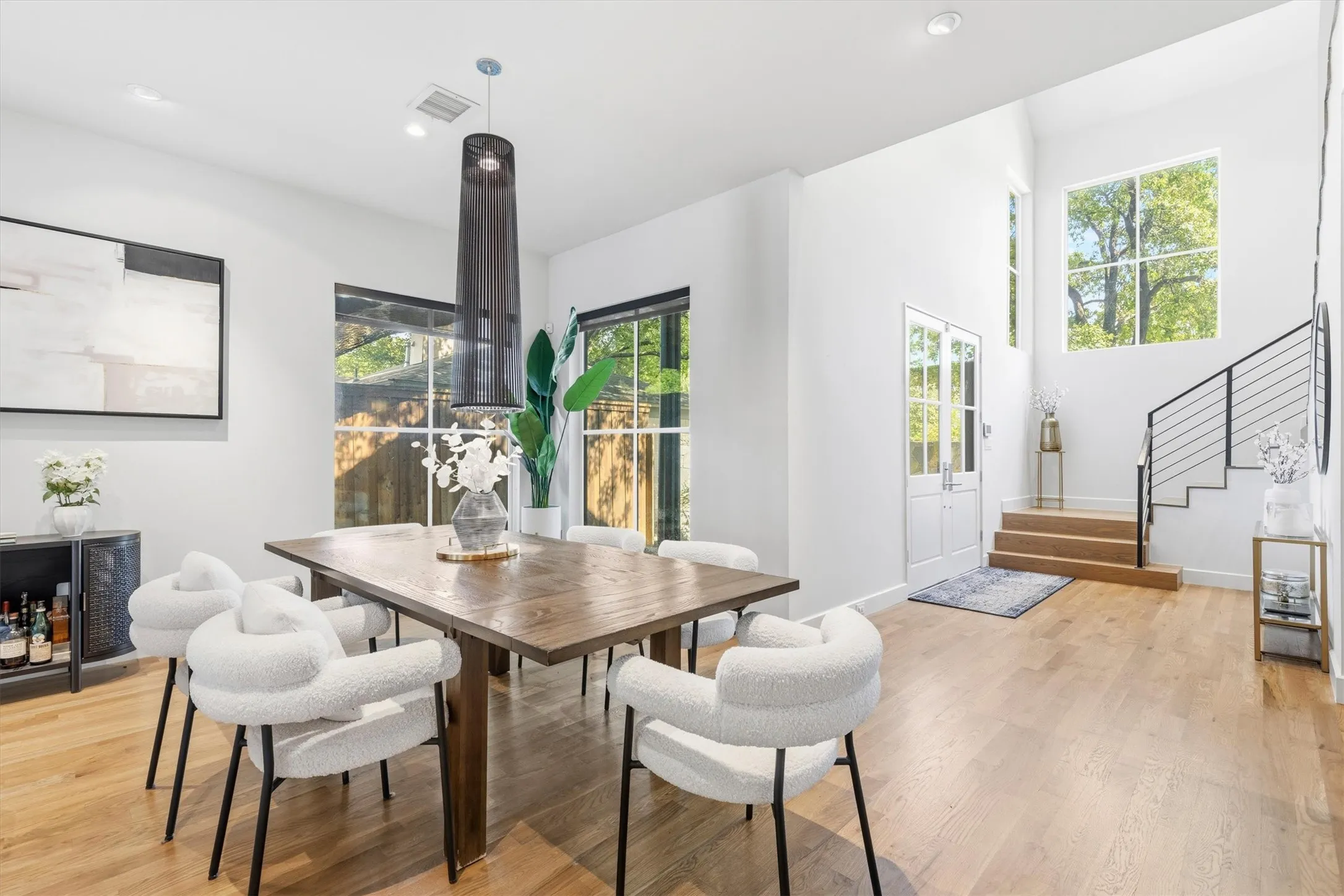 Single Family Residence For Sale in Dallas County , 3867 Van Ness Lane, Dallas, Texas 75220, 4 Bedroom, 6 Bathroom, 2 Garage spaces, 3,951 Sqft, built in 2017, mls#21405534, Real Estate Agent in Dallas, Homes For Sale in Dallas county, Homes For Sale in Dallas, Realtor in Dallas Texas, Real Estate Brokerage Independent Realty Texas, Luminita Cordes Realtor