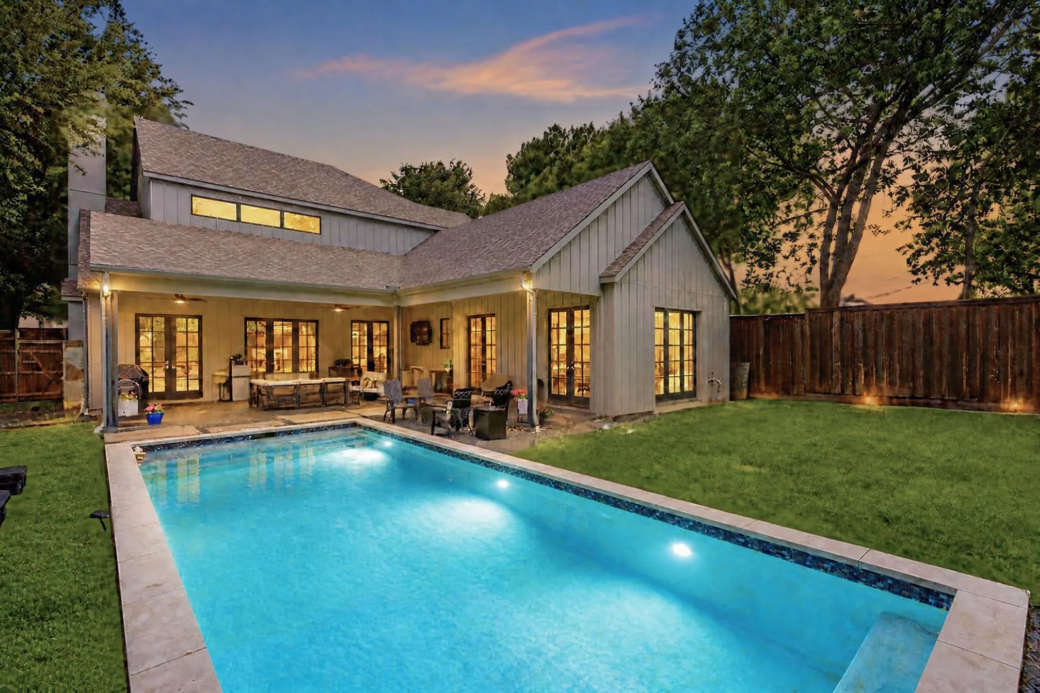 Single Family Residence For Sale in Dallas County , 3867 Van Ness Lane, Dallas, Texas 75220, 4 Bedroom, 6 Bathroom, 2 Garage spaces, 3,951 Sqft, built in 2017, mls#21405534, Real Estate Agent in Dallas, Homes For Sale in Dallas county, Homes For Sale in Dallas, Realtor in Dallas Texas, Real Estate Brokerage Independent Realty Texas, Luminita Cordes Realtor