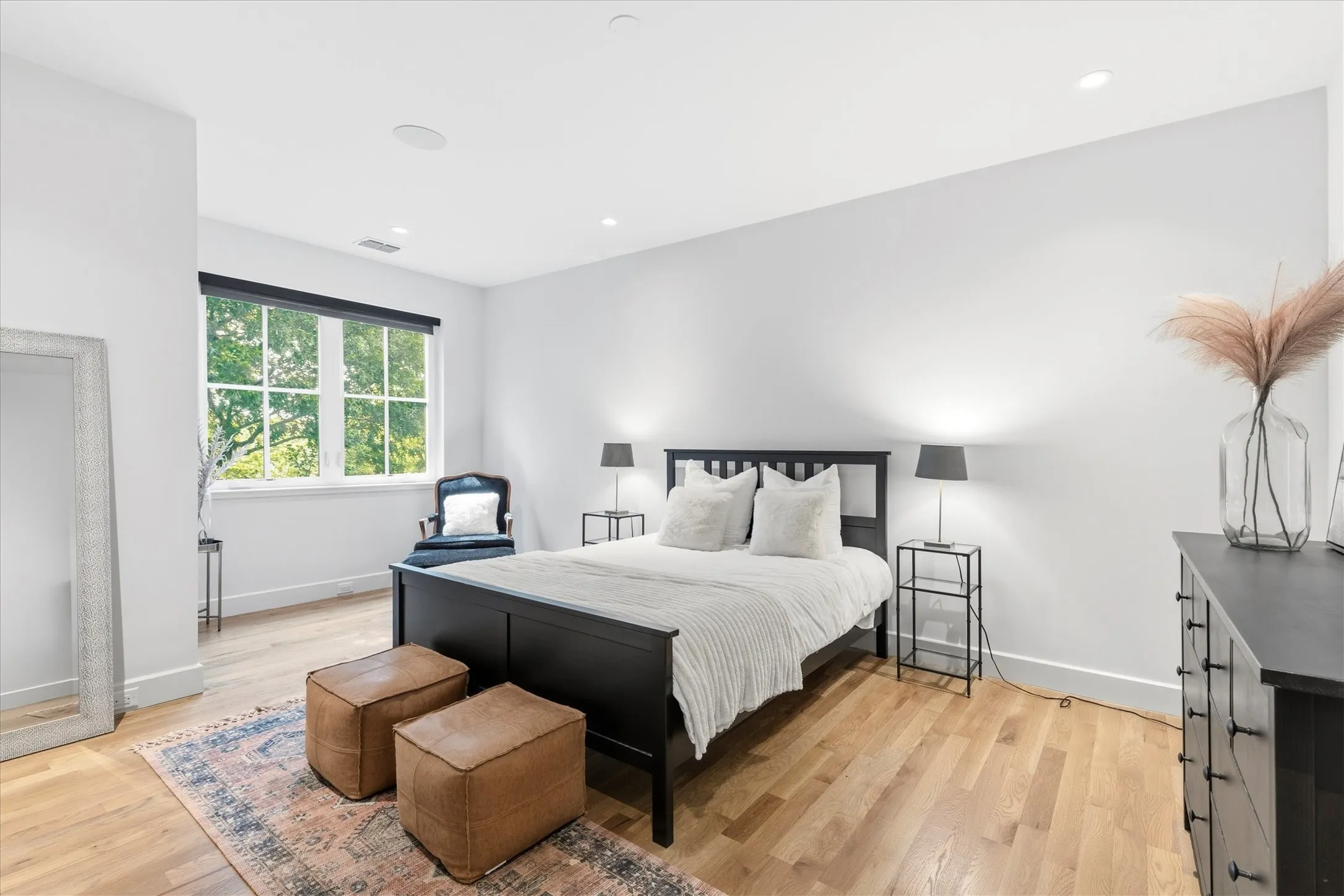 bedroom 4 of 4 - large enough to be a second primary suite