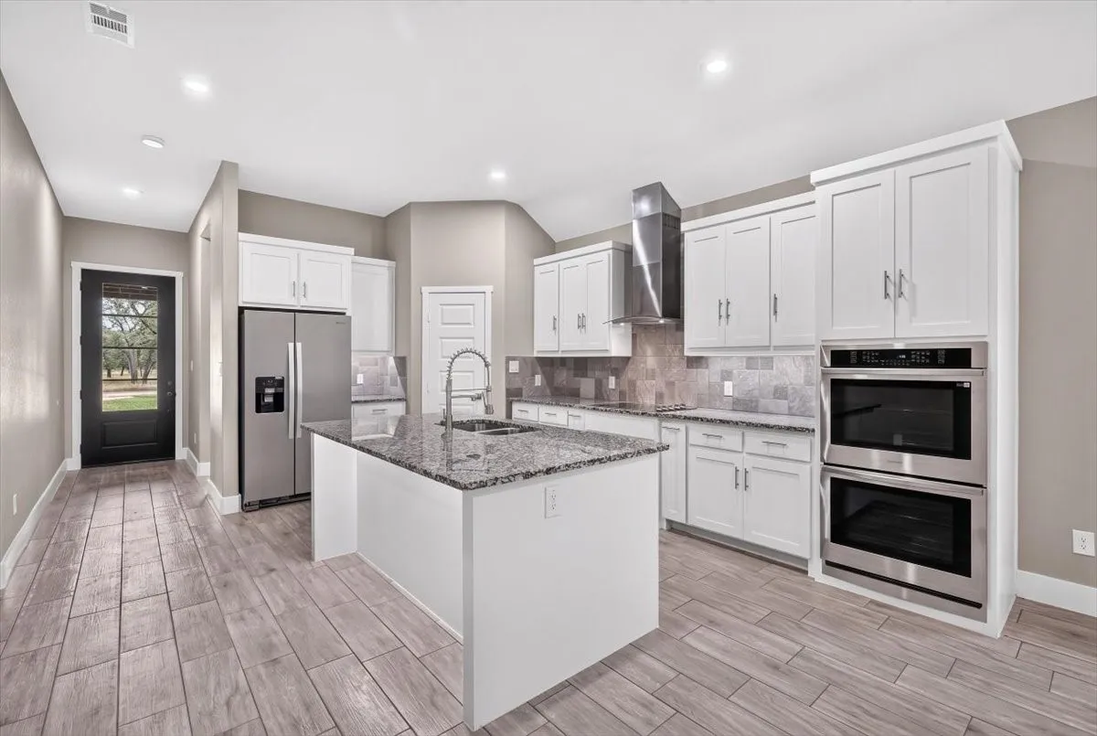Single Family Residence For Sale in Kaufman County , 1093 Oak Ridge Drive, Oak Ridge, Texas 75160, 4 Bedroom, 2 Bathroom, 2 Garage spaces, 2,062 Sqft, built in 2026, mls#21407749, Real Estate Agent in Oak Ridge, Homes For Sale in Kaufman county, Homes For Sale in Oak Ridge, Realtor in Oak Ridge Texas, Real Estate Brokerage Independent Realty Texas, Luminita Cordes Realtor