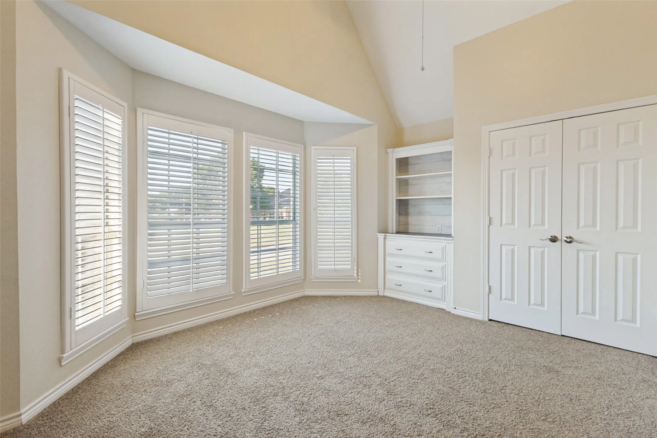 Single Family Residence For Rent in Rockwall County , 529 Chippendale Drive, Heath, Texas 75032, 5 Bedroom, 4 Bathroom, 3 Garage spaces, 3,196 Sqft, built in 1991, mls#21407750, Real Estate Agent in Heath, Homes For Rent in Rockwall county, Homes For Rent in Heath, Realtor in Heath Texas, Real Estate Brokerage Independent Realty Texas, Luminita Cordes Realtor