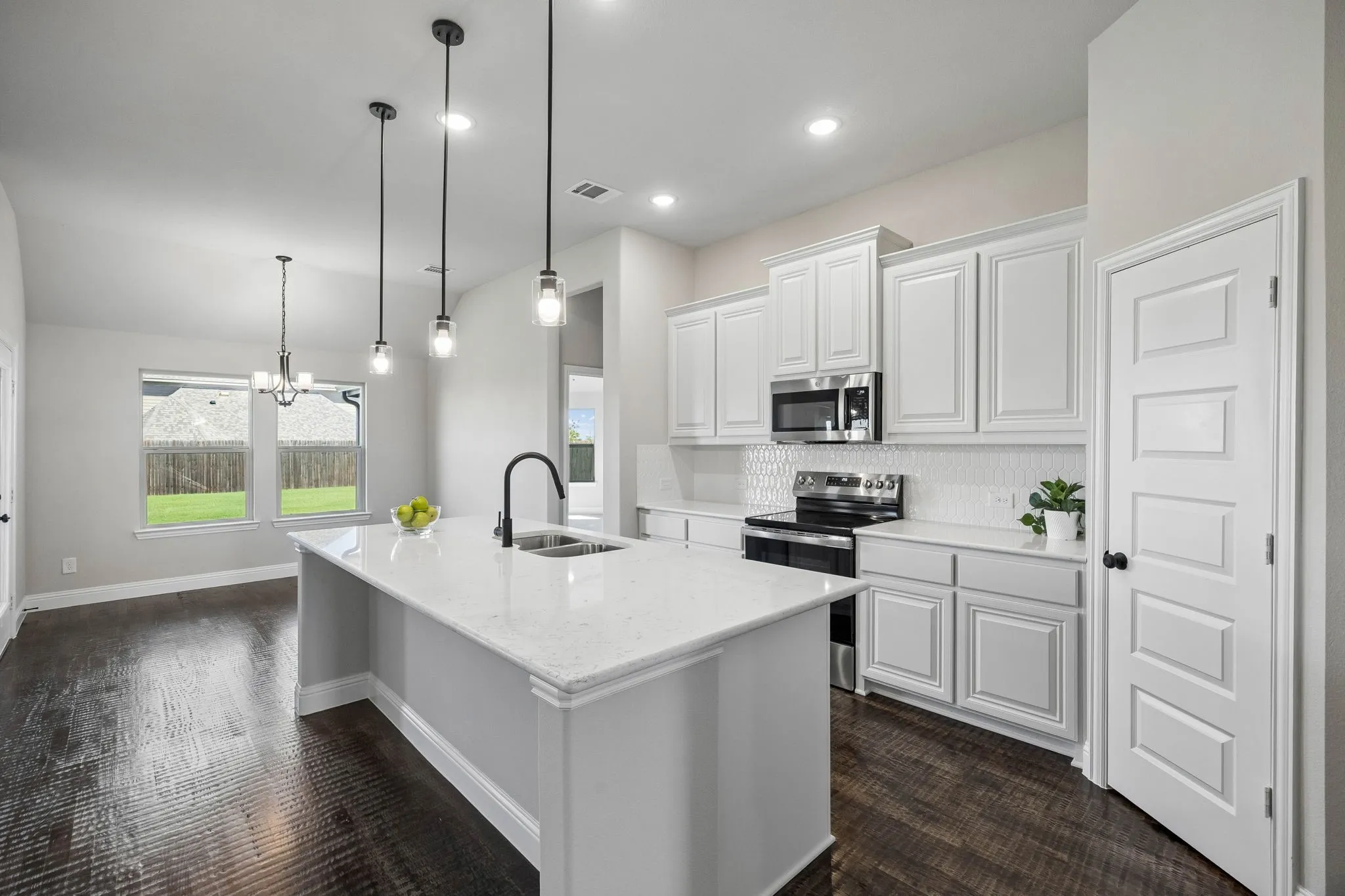 Single Family Residence For Sale in Collin County , 413 Jones Drive, Josephine, Texas 75173, 3 Bedroom, 2 Bathroom, 2 Garage spaces, 1,873 Sqft, built in 2025, mls#21407575, Real Estate Agent in Josephine, Homes For Sale in Collin county, Homes For Sale in Josephine, Realtor in Josephine Texas, Real Estate Brokerage Independent Realty Texas, Luminita Cordes Realtor