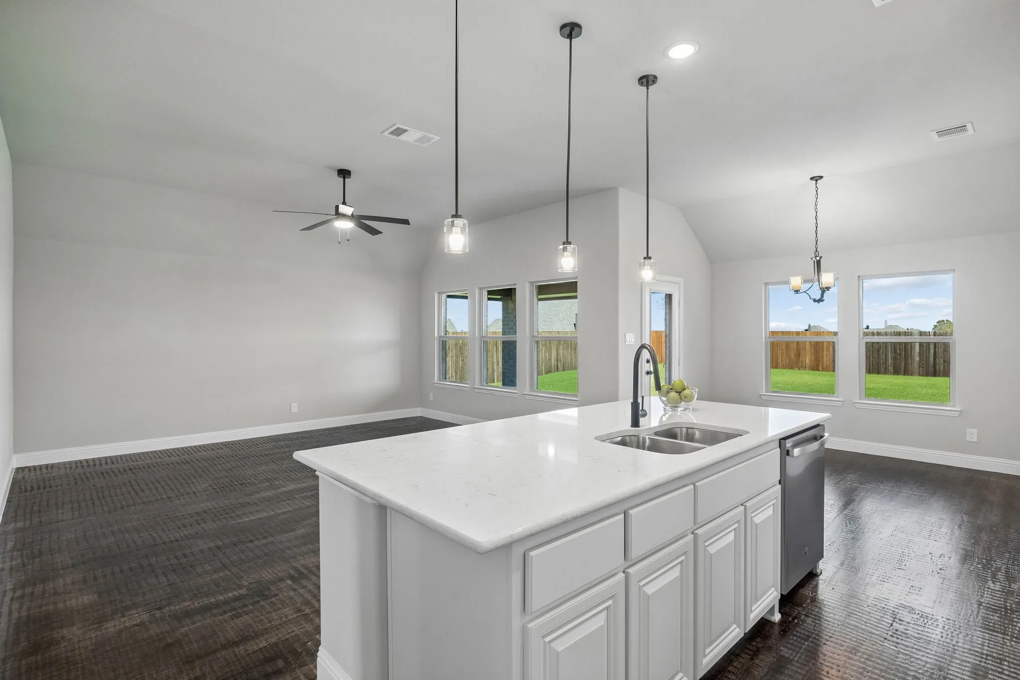 Single Family Residence For Sale in Collin County , 413 Jones Drive, Josephine, Texas 75173, 3 Bedroom, 2 Bathroom, 2 Garage spaces, 1,873 Sqft, built in 2025, mls#21407575, Real Estate Agent in Josephine, Homes For Sale in Collin county, Homes For Sale in Josephine, Realtor in Josephine Texas, Real Estate Brokerage Independent Realty Texas, Luminita Cordes Realtor