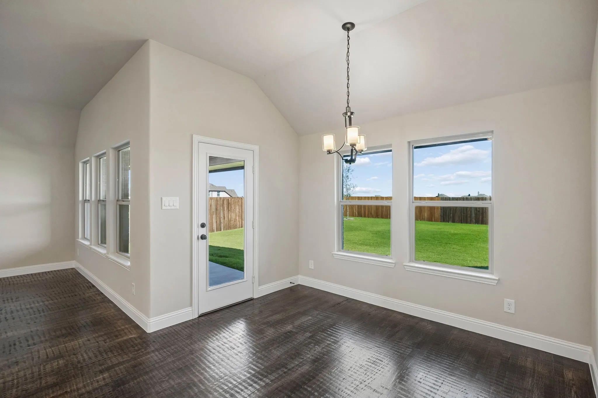 Single Family Residence For Sale in Collin County , 413 Jones Drive, Josephine, Texas 75173, 3 Bedroom, 2 Bathroom, 2 Garage spaces, 1,873 Sqft, built in 2025, mls#21407575, Real Estate Agent in Josephine, Homes For Sale in Collin county, Homes For Sale in Josephine, Realtor in Josephine Texas, Real Estate Brokerage Independent Realty Texas, Luminita Cordes Realtor