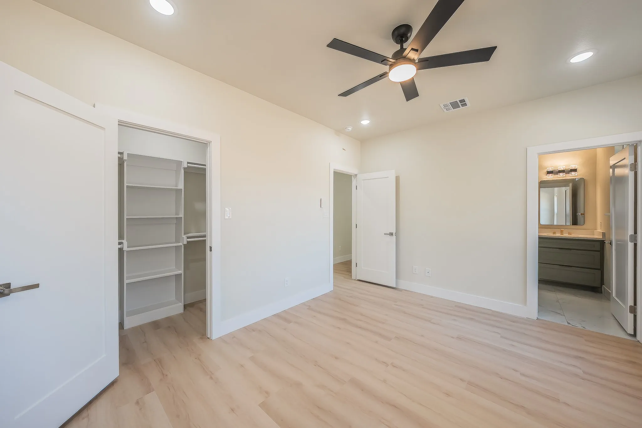 Single Family Residence For Sale in Wise County , 1019 Newby Avenue, Bridgeport, Texas 76426, 3 Bedroom, 2 Bathroom, Garage spaces, 1,371 Sqft, built in 2026, mls#21407748, Real Estate Agent in Bridgeport, Homes For Sale in Wise county, Homes For Sale in Bridgeport, Realtor in Bridgeport Texas, Real Estate Brokerage Independent Realty Texas, Luminita Cordes Realtor