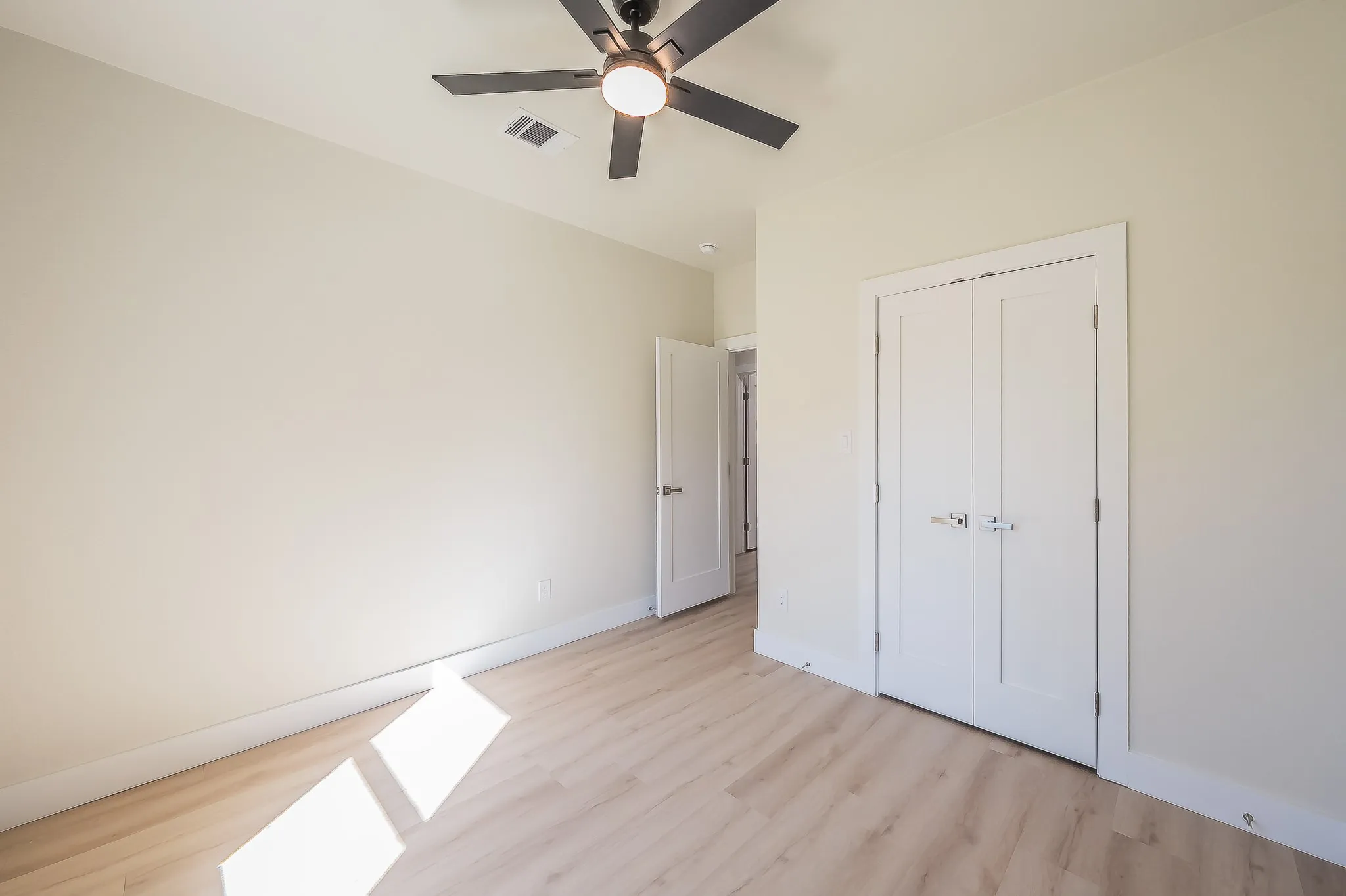 Single Family Residence For Sale in Wise County , 1019 Newby Avenue, Bridgeport, Texas 76426, 3 Bedroom, 2 Bathroom, Garage spaces, 1,371 Sqft, built in 2026, mls#21407748, Real Estate Agent in Bridgeport, Homes For Sale in Wise county, Homes For Sale in Bridgeport, Realtor in Bridgeport Texas, Real Estate Brokerage Independent Realty Texas, Luminita Cordes Realtor