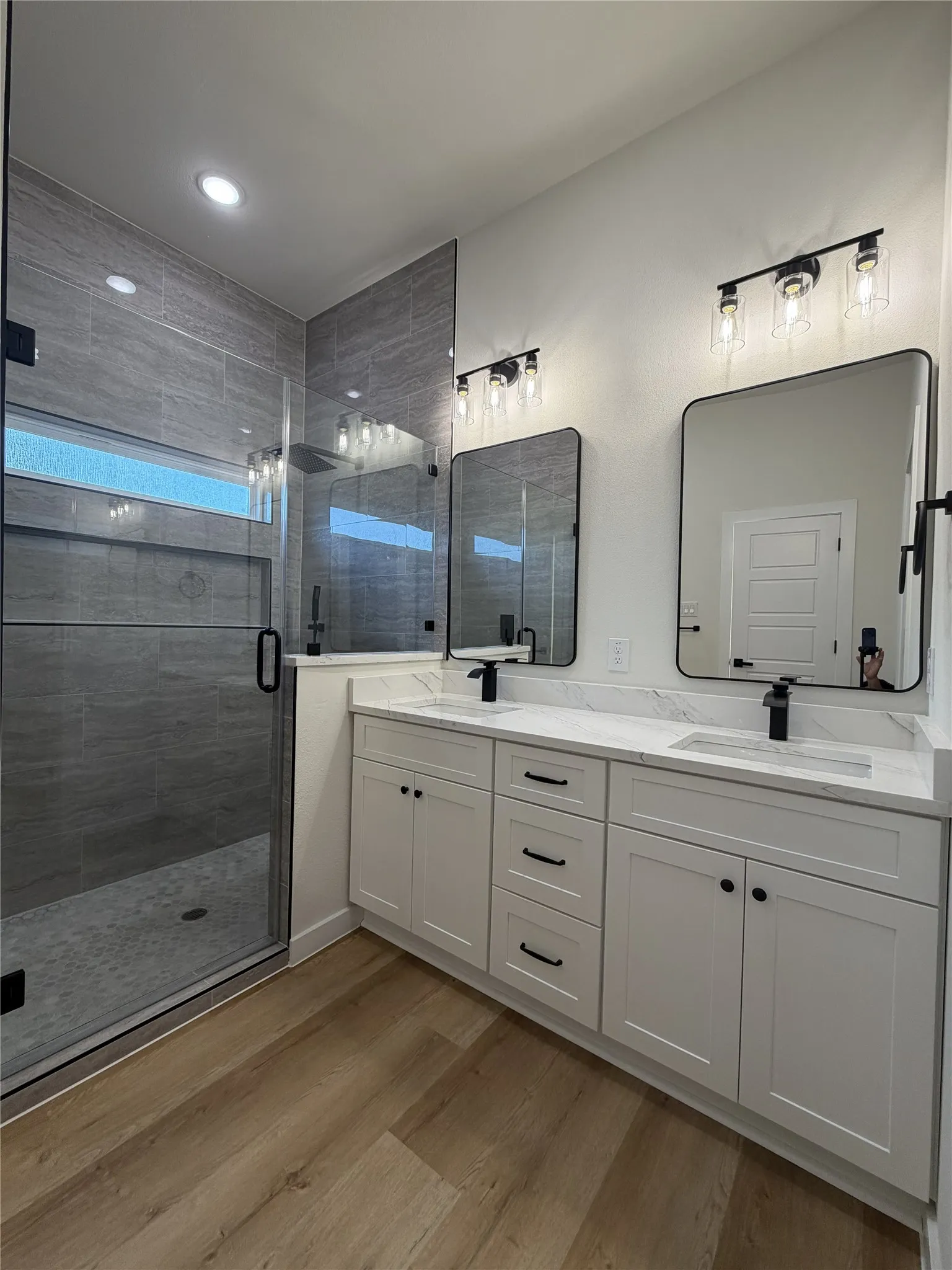 Main bathroom