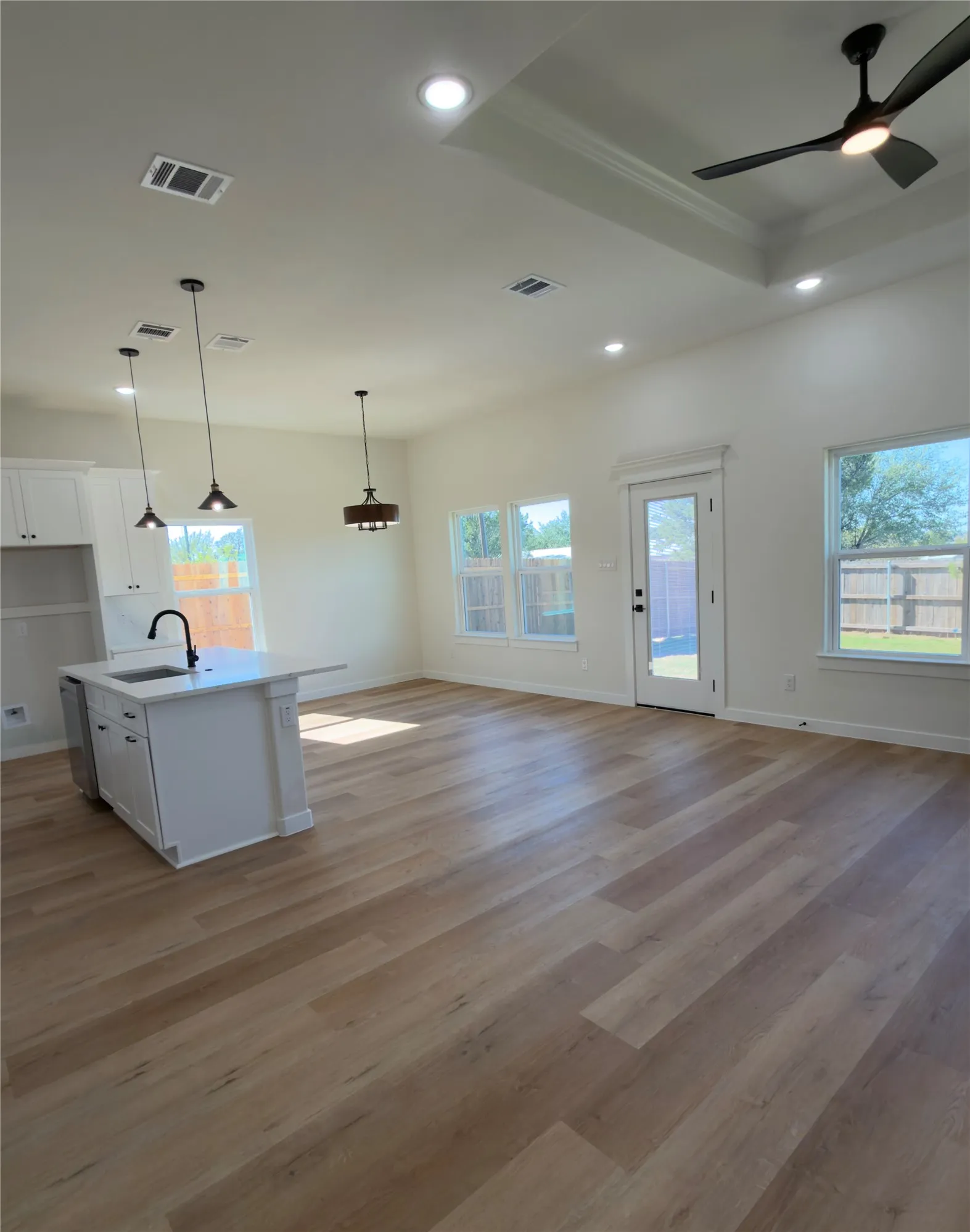 Single Family Residence For Sale in Hood County , 3414 Brazos River Drive, Granbury, Texas 76048, 3 Bedroom, 2 Bathroom, 1 Garage spaces, 1,429 Sqft, built in 2026, mls#21394262, Real Estate Agent in Granbury, Homes For Sale in Hood county, Homes For Sale in Granbury, Realtor in Granbury Texas, Real Estate Brokerage Independent Realty Texas, Luminita Cordes Realtor