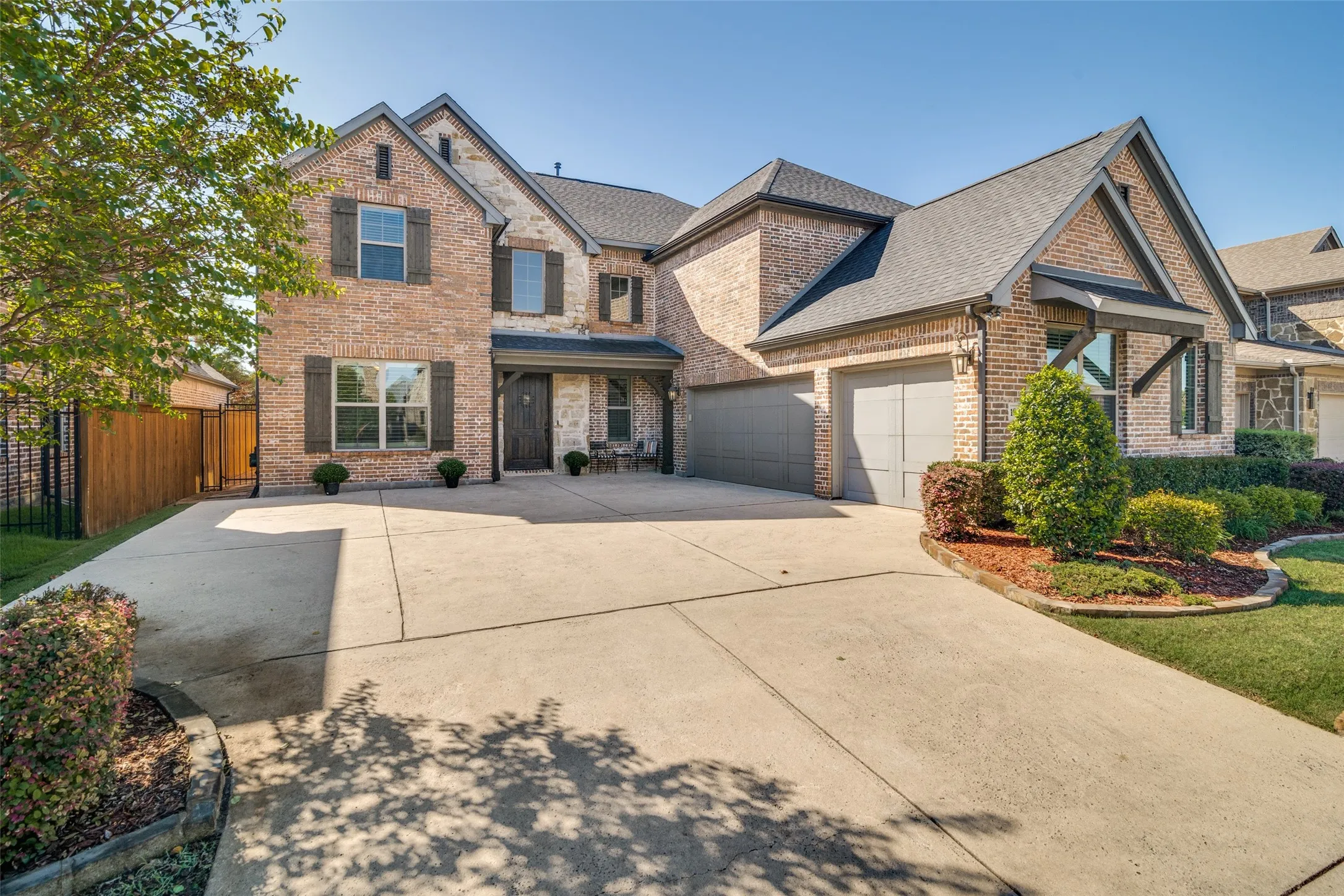 Single Family Residence For Sale