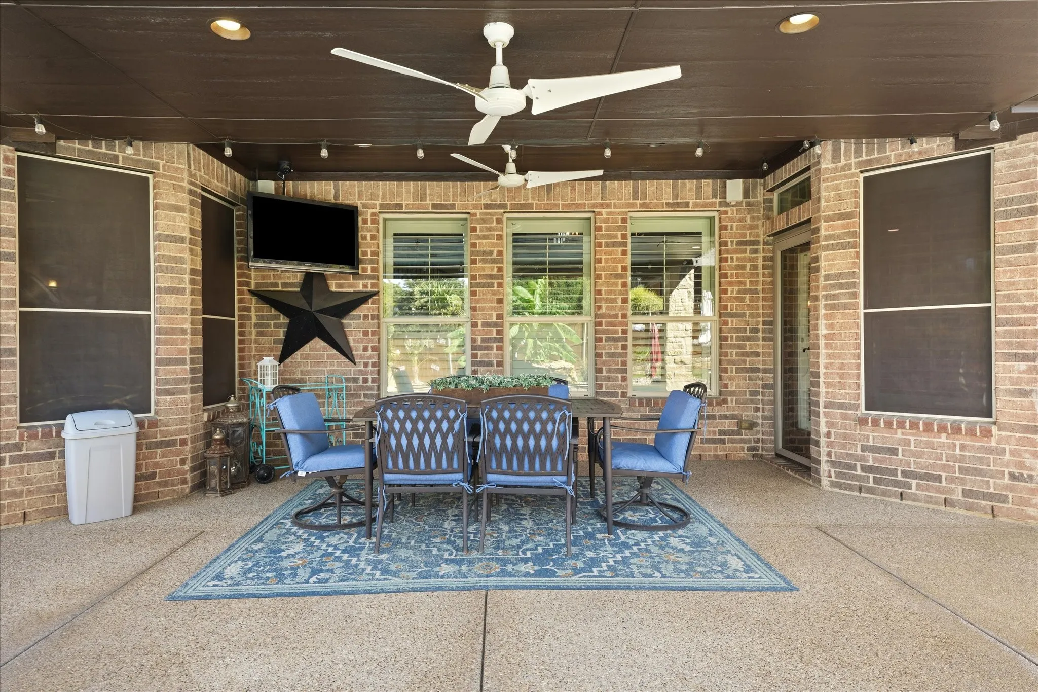 Single Family Residence For Sale in Denton County , 2723 Bondi Cove, Trophy Club, Texas 76262, 4 Bedroom, 4 Bathroom, 3 Garage spaces, 3,238 Sqft, built in 2010, mls#21406446, Real Estate Agent in Trophy Club, Homes For Sale in Denton county, Homes For Sale in Trophy Club, Realtor in Trophy Club Texas, Real Estate Brokerage Independent Realty Texas, Luminita Cordes Realtor