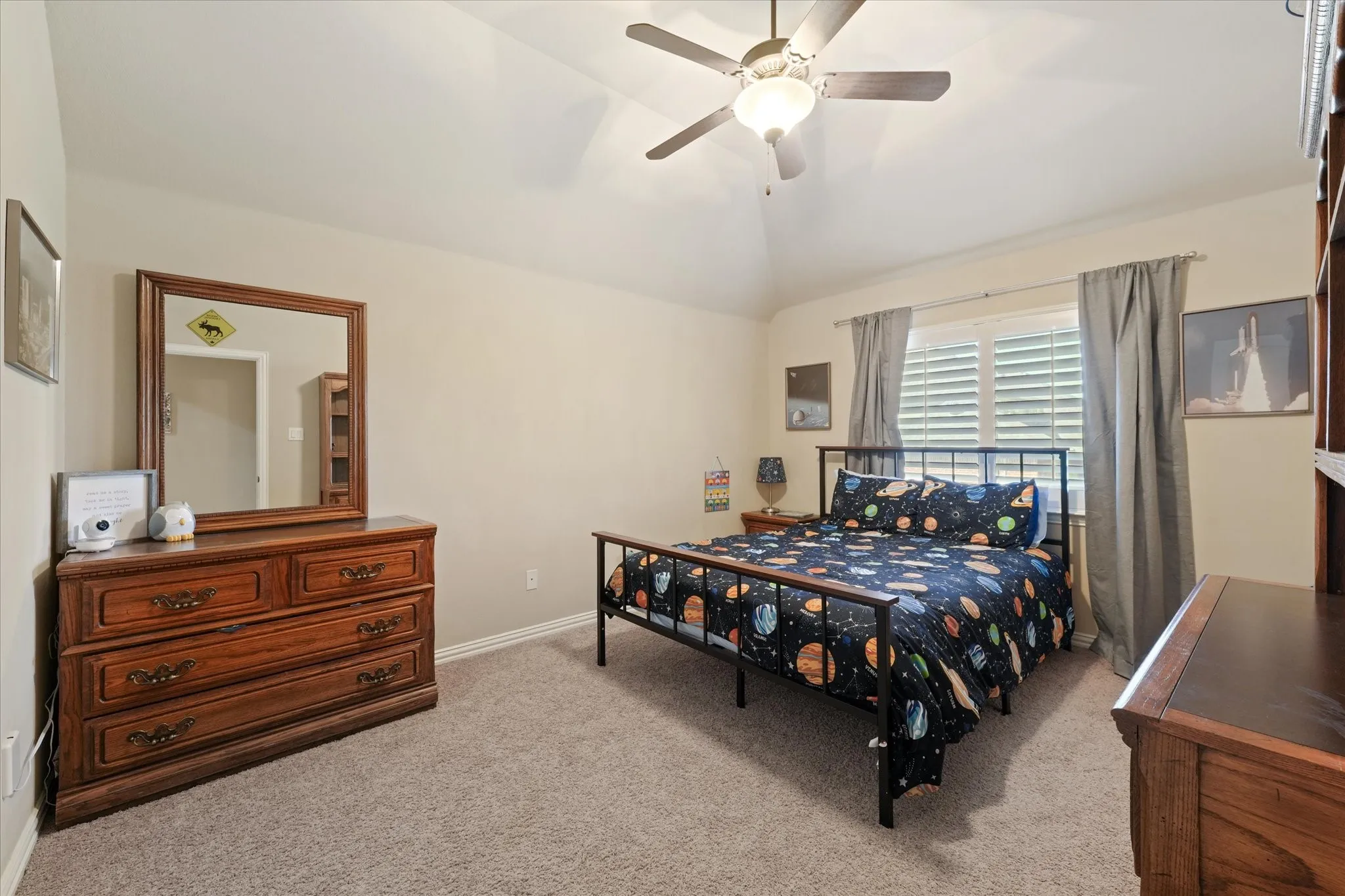 Single Family Residence For Sale in Denton County , 2723 Bondi Cove, Trophy Club, Texas 76262, 4 Bedroom, 4 Bathroom, 3 Garage spaces, 3,238 Sqft, built in 2010, mls#21406446, Real Estate Agent in Trophy Club, Homes For Sale in Denton county, Homes For Sale in Trophy Club, Realtor in Trophy Club Texas, Real Estate Brokerage Independent Realty Texas, Luminita Cordes Realtor