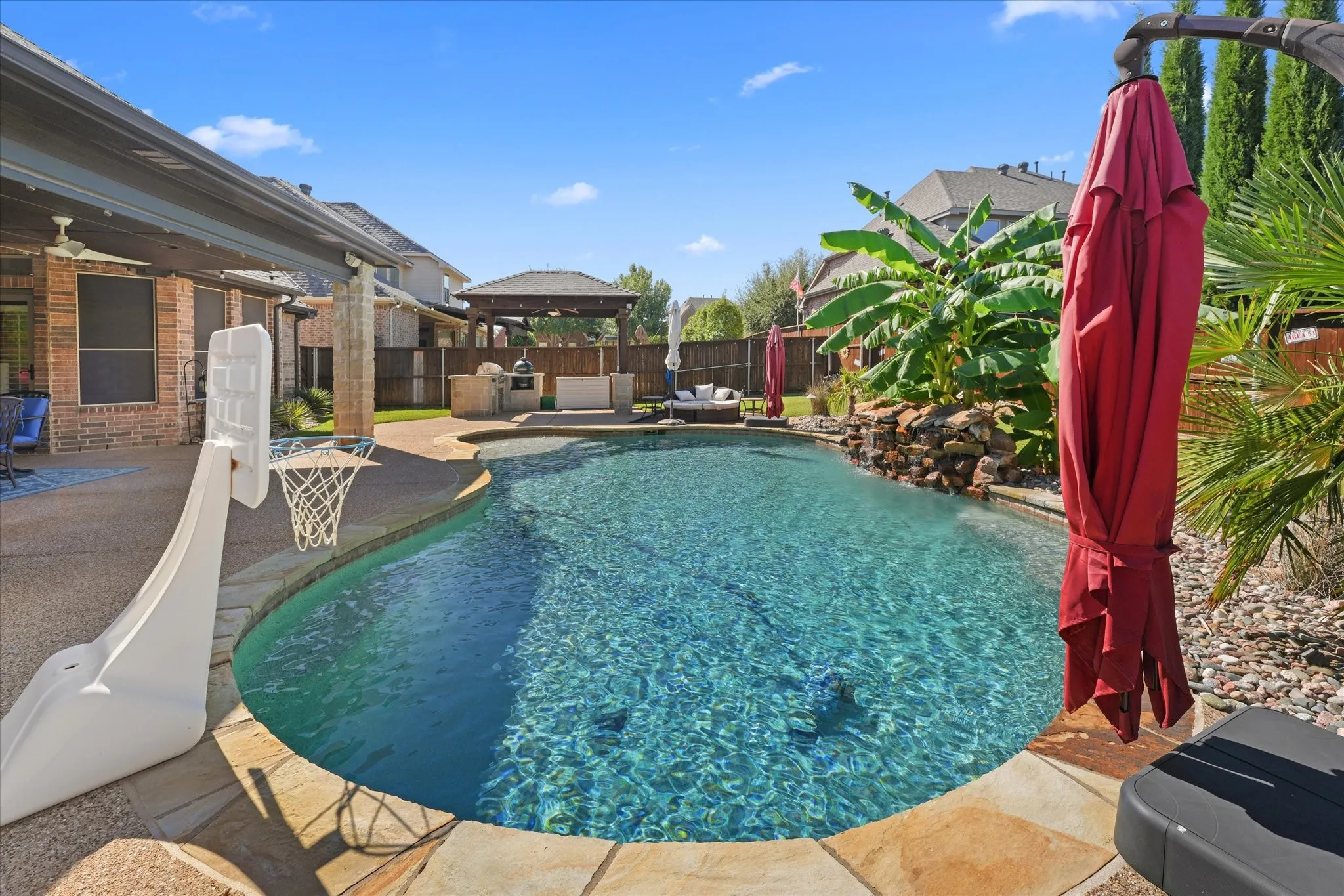 Single Family Residence For Sale in Denton County , 2723 Bondi Cove, Trophy Club, Texas 76262, 4 Bedroom, 4 Bathroom, 3 Garage spaces, 3,238 Sqft, built in 2010, mls#21406446, Real Estate Agent in Trophy Club, Homes For Sale in Denton county, Homes For Sale in Trophy Club, Realtor in Trophy Club Texas, Real Estate Brokerage Independent Realty Texas, Luminita Cordes Realtor