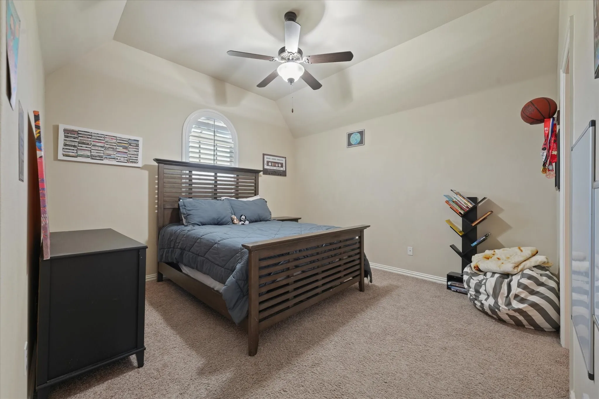 Single Family Residence For Sale in Denton County , 2723 Bondi Cove, Trophy Club, Texas 76262, 4 Bedroom, 4 Bathroom, 3 Garage spaces, 3,238 Sqft, built in 2010, mls#21406446, Real Estate Agent in Trophy Club, Homes For Sale in Denton county, Homes For Sale in Trophy Club, Realtor in Trophy Club Texas, Real Estate Brokerage Independent Realty Texas, Luminita Cordes Realtor