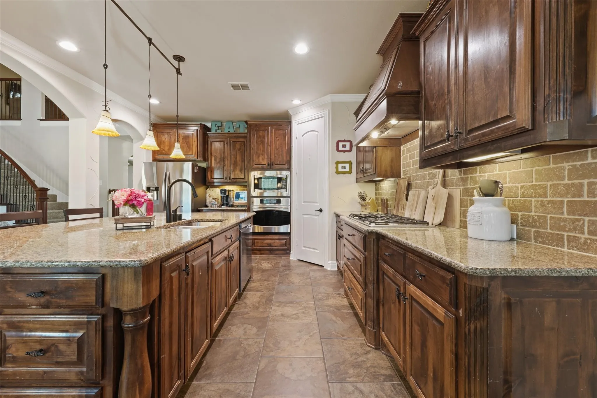 Single Family Residence For Sale in Denton County , 2723 Bondi Cove, Trophy Club, Texas 76262, 4 Bedroom, 4 Bathroom, 3 Garage spaces, 3,238 Sqft, built in 2010, mls#21406446, Real Estate Agent in Trophy Club, Homes For Sale in Denton county, Homes For Sale in Trophy Club, Realtor in Trophy Club Texas, Real Estate Brokerage Independent Realty Texas, Luminita Cordes Realtor