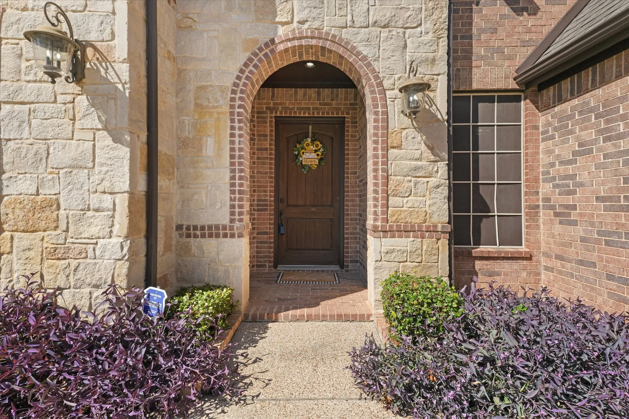 Single Family Residence For Sale in Denton County , 2723 Bondi Cove, Trophy Club, Texas 76262, 4 Bedroom, 4 Bathroom, 3 Garage spaces, 3,238 Sqft, built in 2010, mls#21406446, Real Estate Agent in Trophy Club, Homes For Sale in Denton county, Homes For Sale in Trophy Club, Realtor in Trophy Club Texas, Real Estate Brokerage Independent Realty Texas, Luminita Cordes Realtor