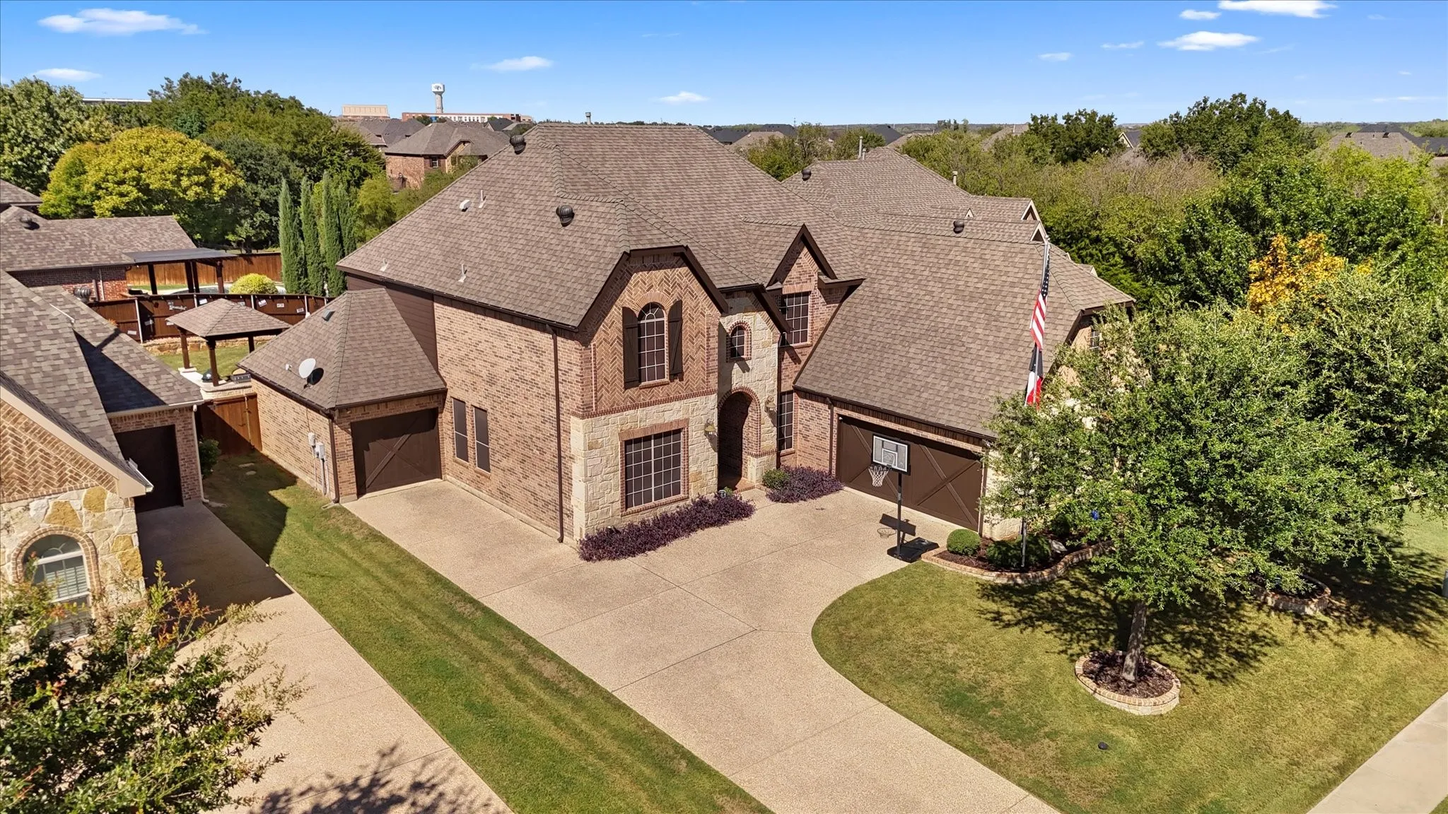 Single Family Residence For Sale in Denton County , 2723 Bondi Cove, Trophy Club, Texas 76262, 4 Bedroom, 4 Bathroom, 3 Garage spaces, 3,238 Sqft, built in 2010, mls#21406446, Real Estate Agent in Trophy Club, Homes For Sale in Denton county, Homes For Sale in Trophy Club, Realtor in Trophy Club Texas, Real Estate Brokerage Independent Realty Texas, Luminita Cordes Realtor