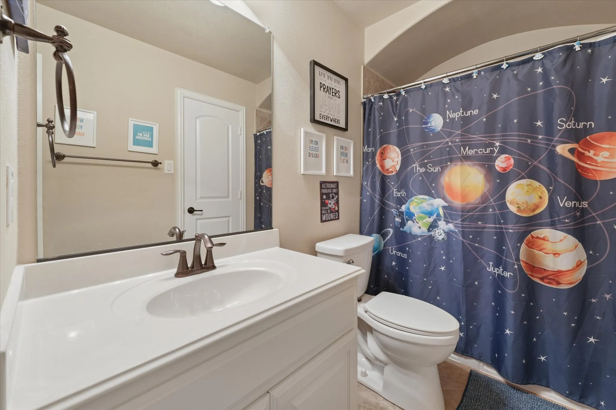 Single Family Residence For Sale in Denton County , 2723 Bondi Cove, Trophy Club, Texas 76262, 4 Bedroom, 4 Bathroom, 3 Garage spaces, 3,238 Sqft, built in 2010, mls#21406446, Real Estate Agent in Trophy Club, Homes For Sale in Denton county, Homes For Sale in Trophy Club, Realtor in Trophy Club Texas, Real Estate Brokerage Independent Realty Texas, Luminita Cordes Realtor